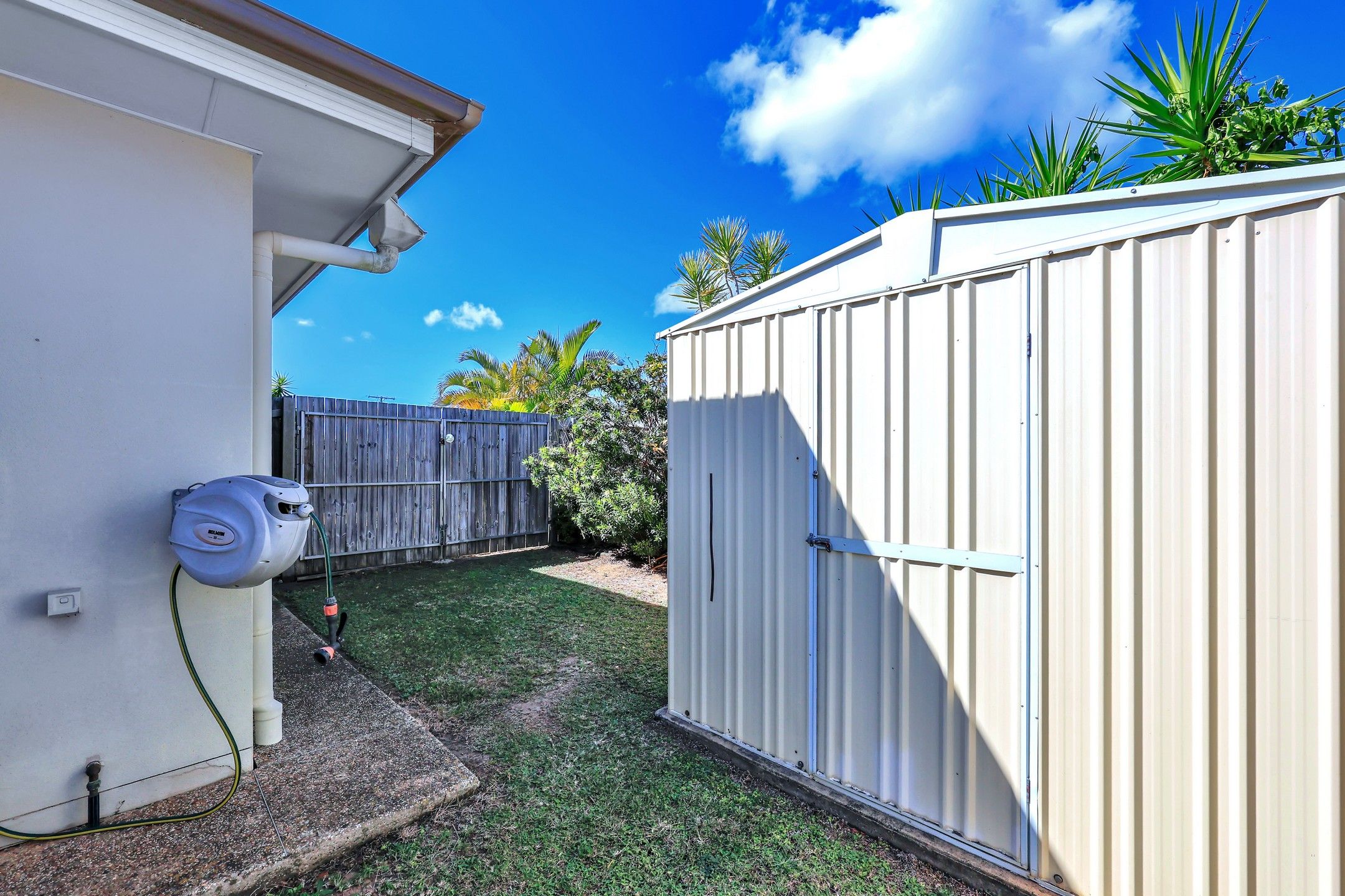 1/4A Hillvue Crescent — photo 25 of 28