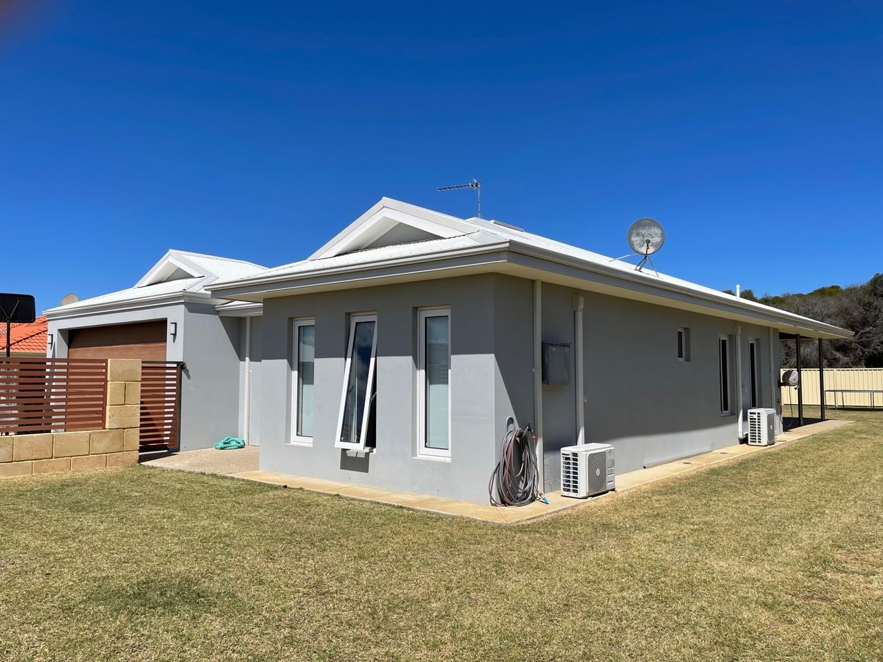 18 Gillam Drive, Dongara, WA 6525