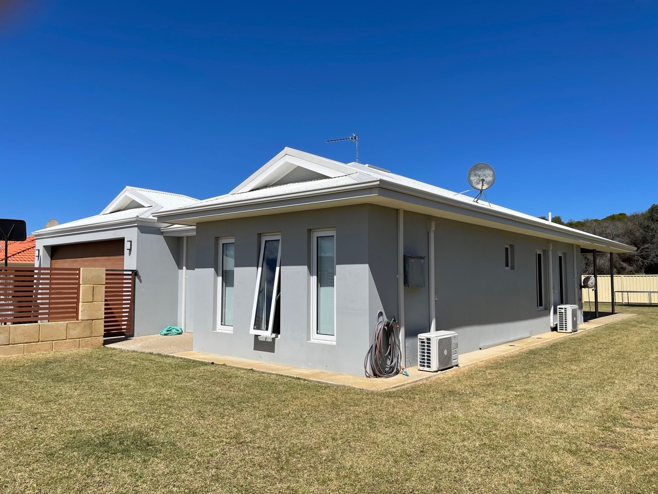 18 Gillam Drive, Dongara, WA 6525