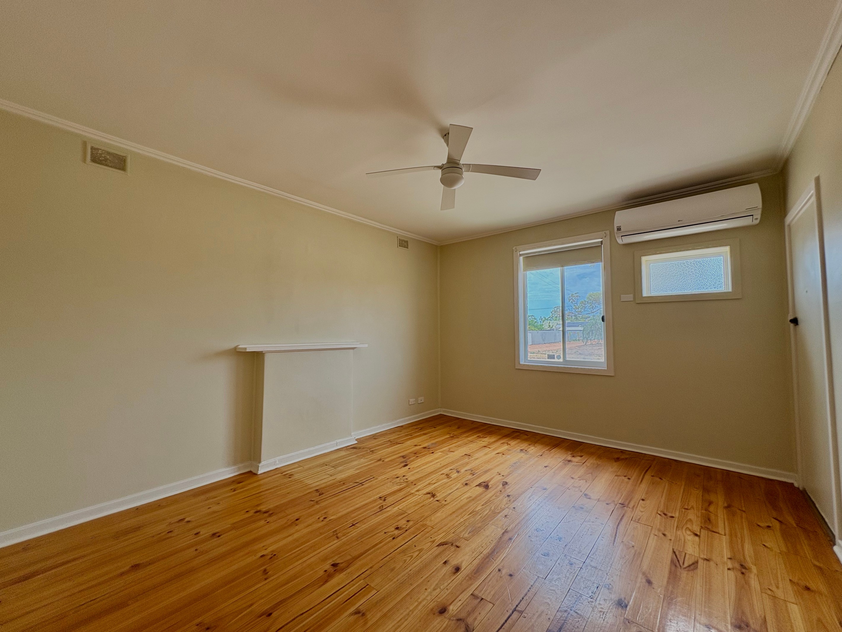 42 Knight Street, Whyalla Stuart, SA 5608