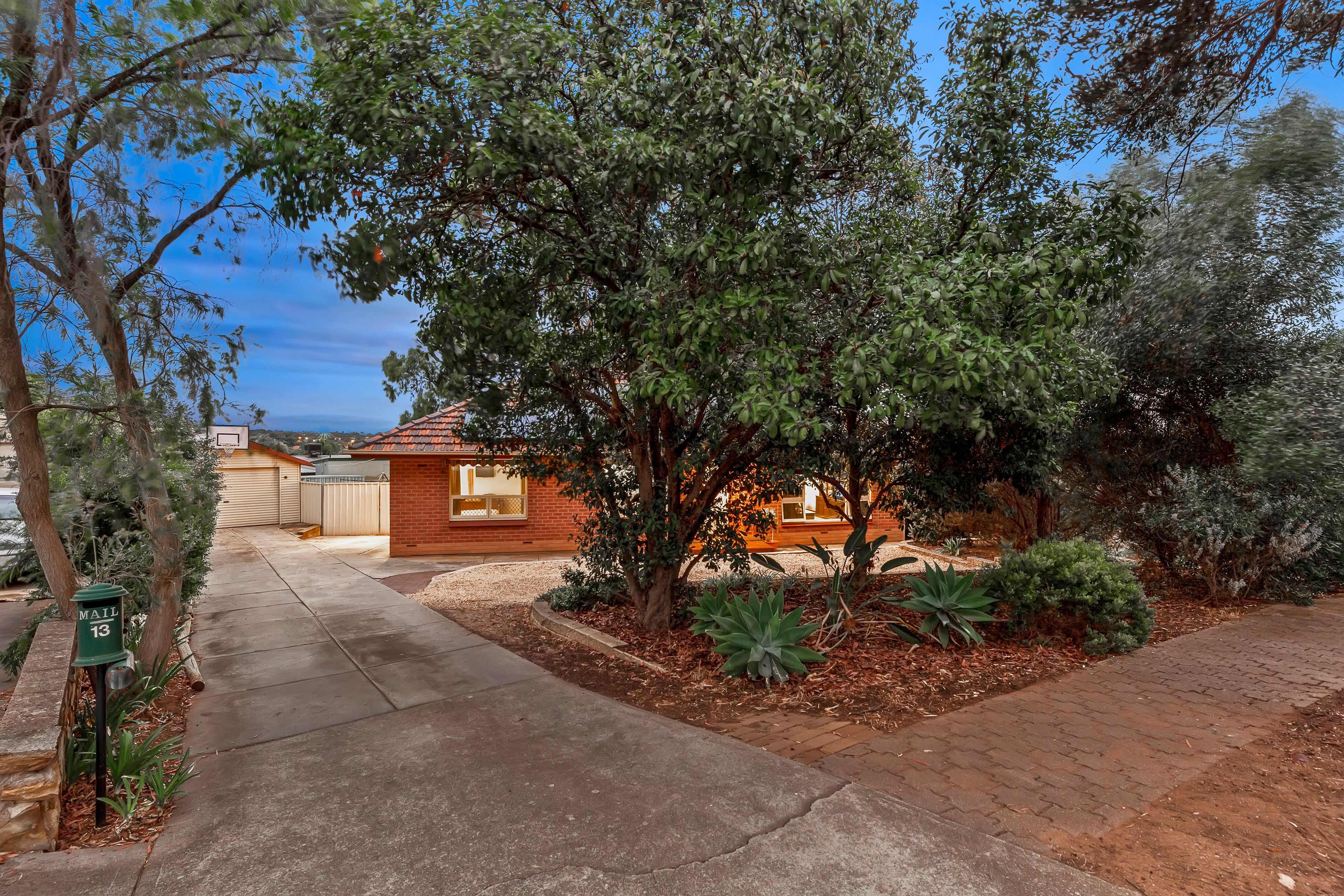 13 Wendy Avenue, Valley View, SA 5093