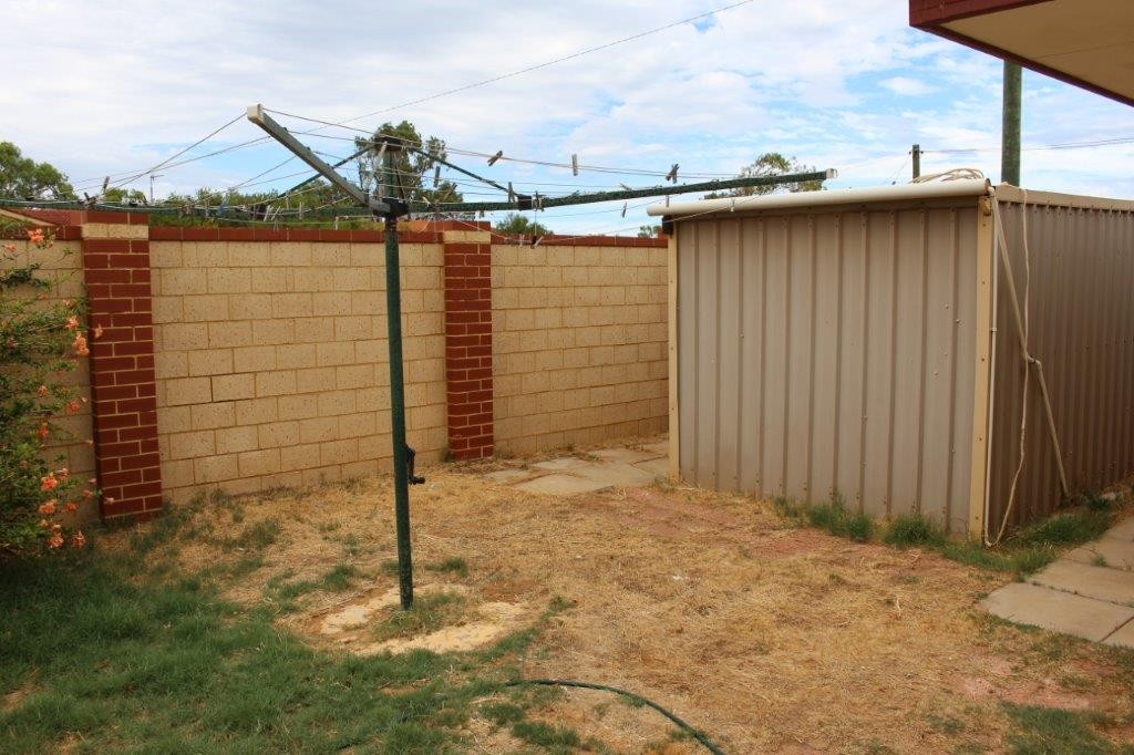 2 Scott Road, Dongara, WA 6525