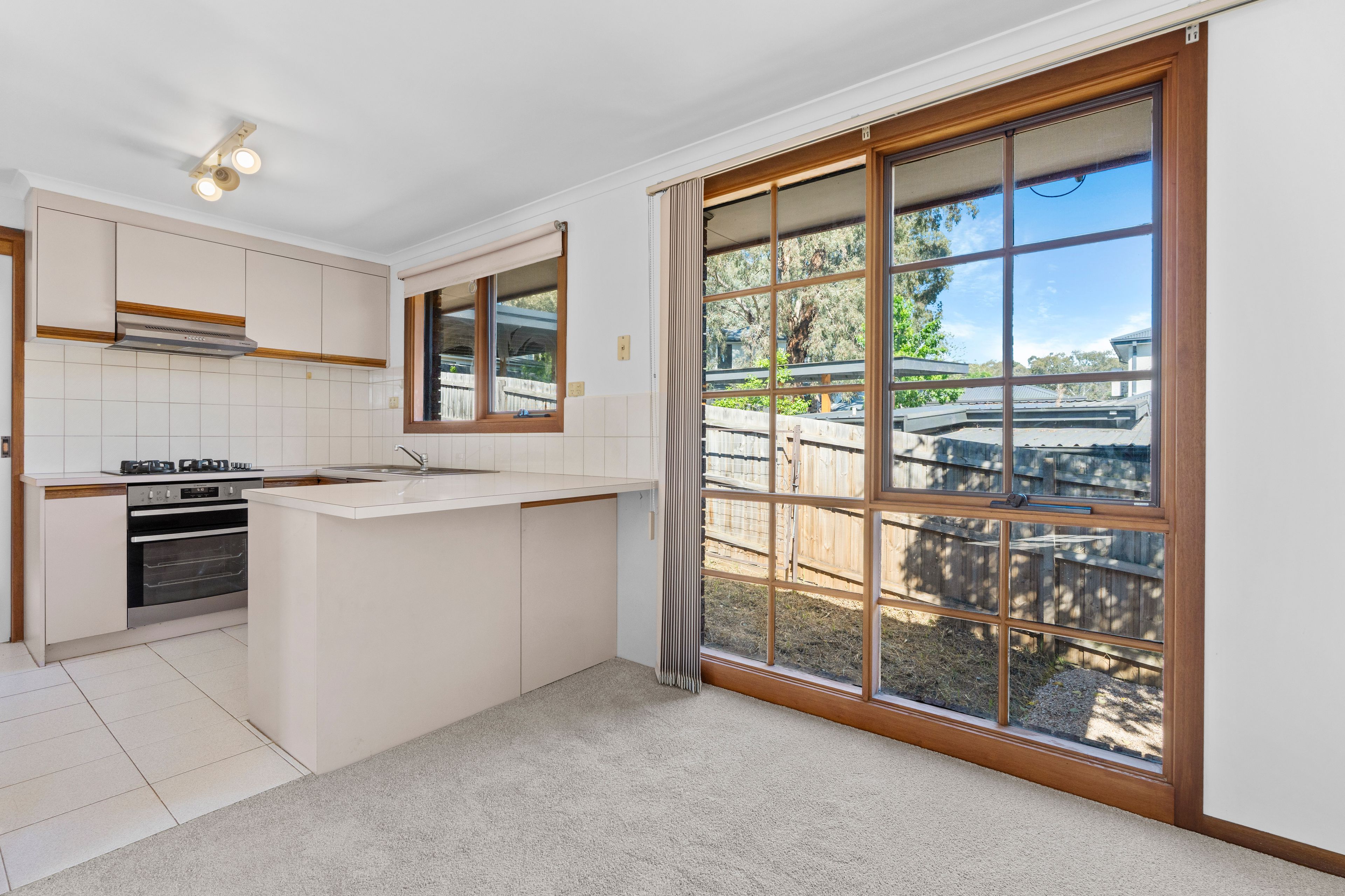 2/285 Bolton Street — photo 5 of 11