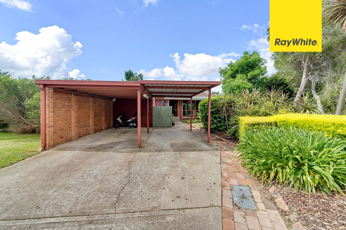 15 Clavert Place, Florey, ACT 2615