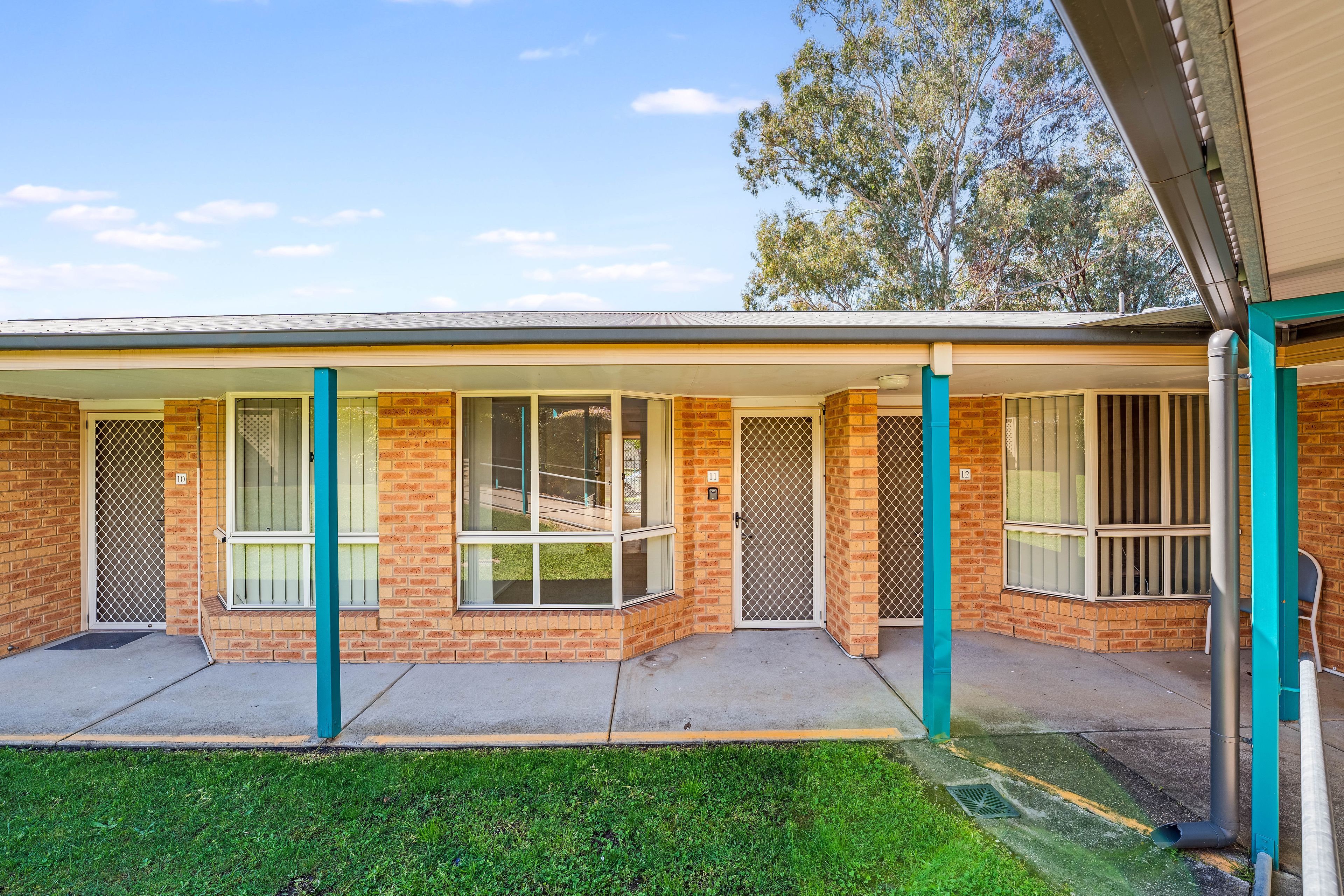 11/7 Severin Court — photo from Ray White Albury Central