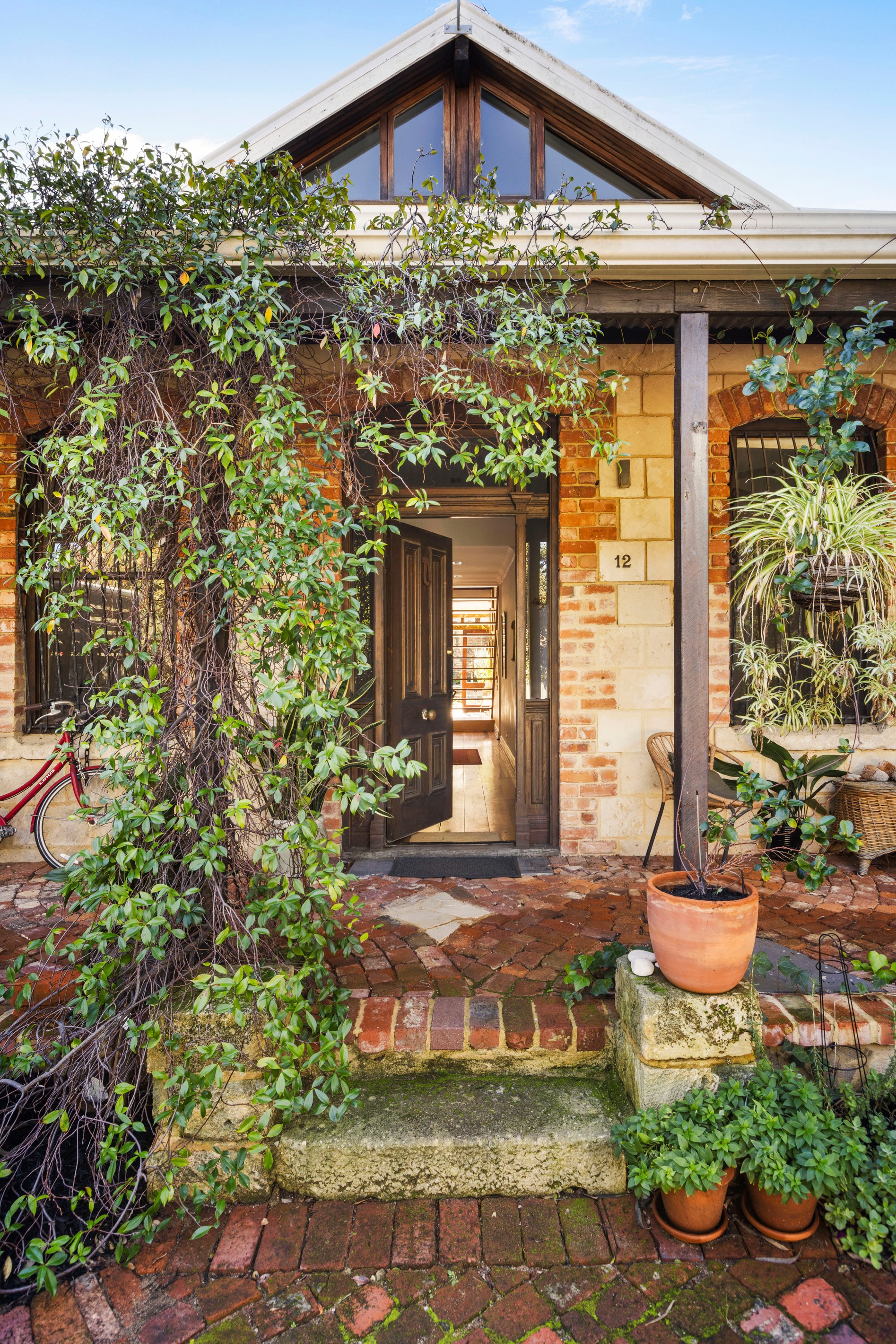 12 Mulberry Farm Lane, White Gum Valley, WA 6162