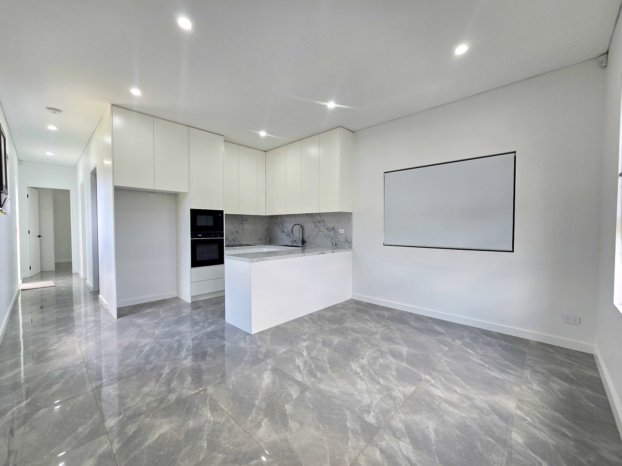 84a Gledswood Hills Drive, GLEDSWOOD HILLS, NSW 2557