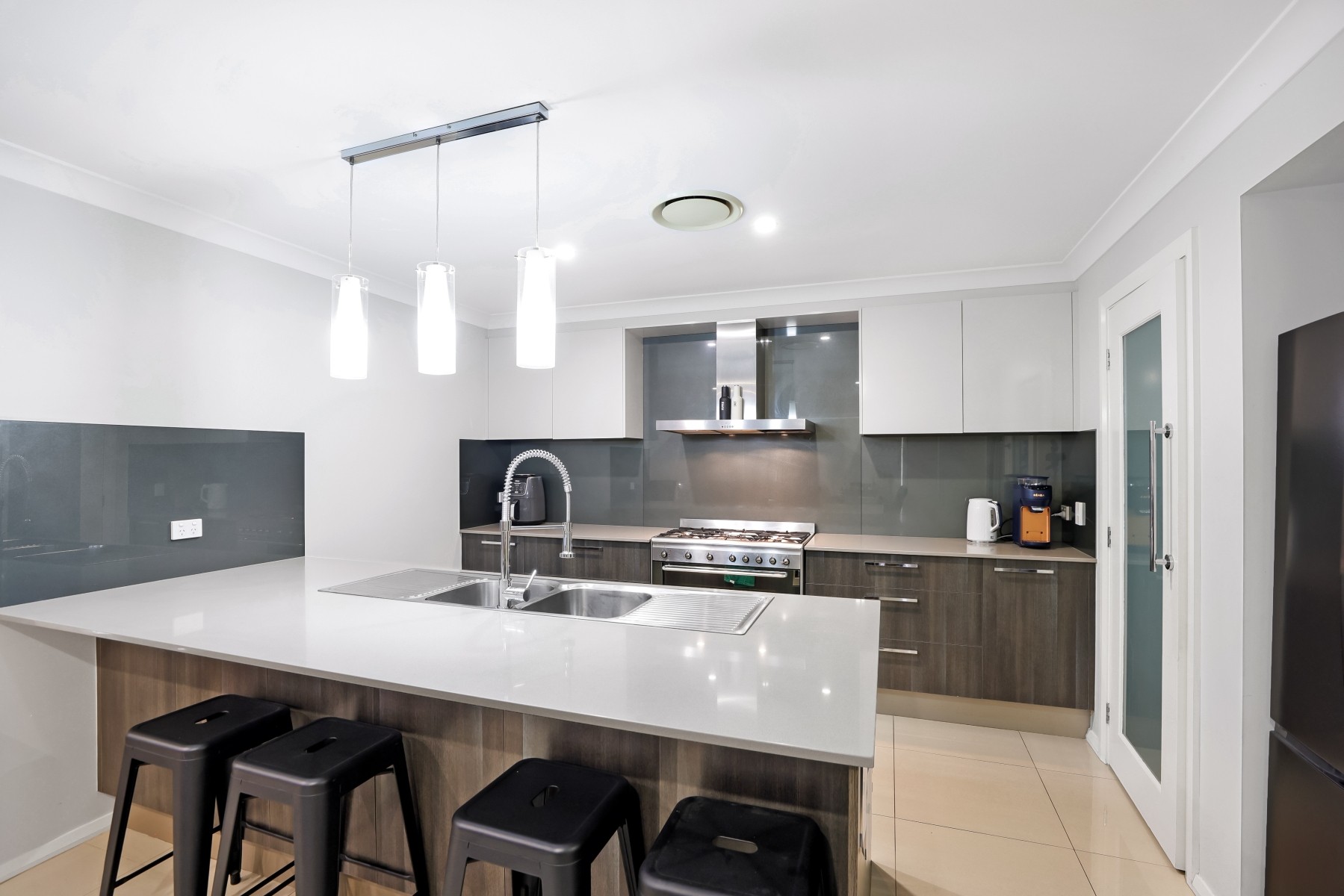 9 Holly Crescent, JORDAN SPRINGS, NSW 2747