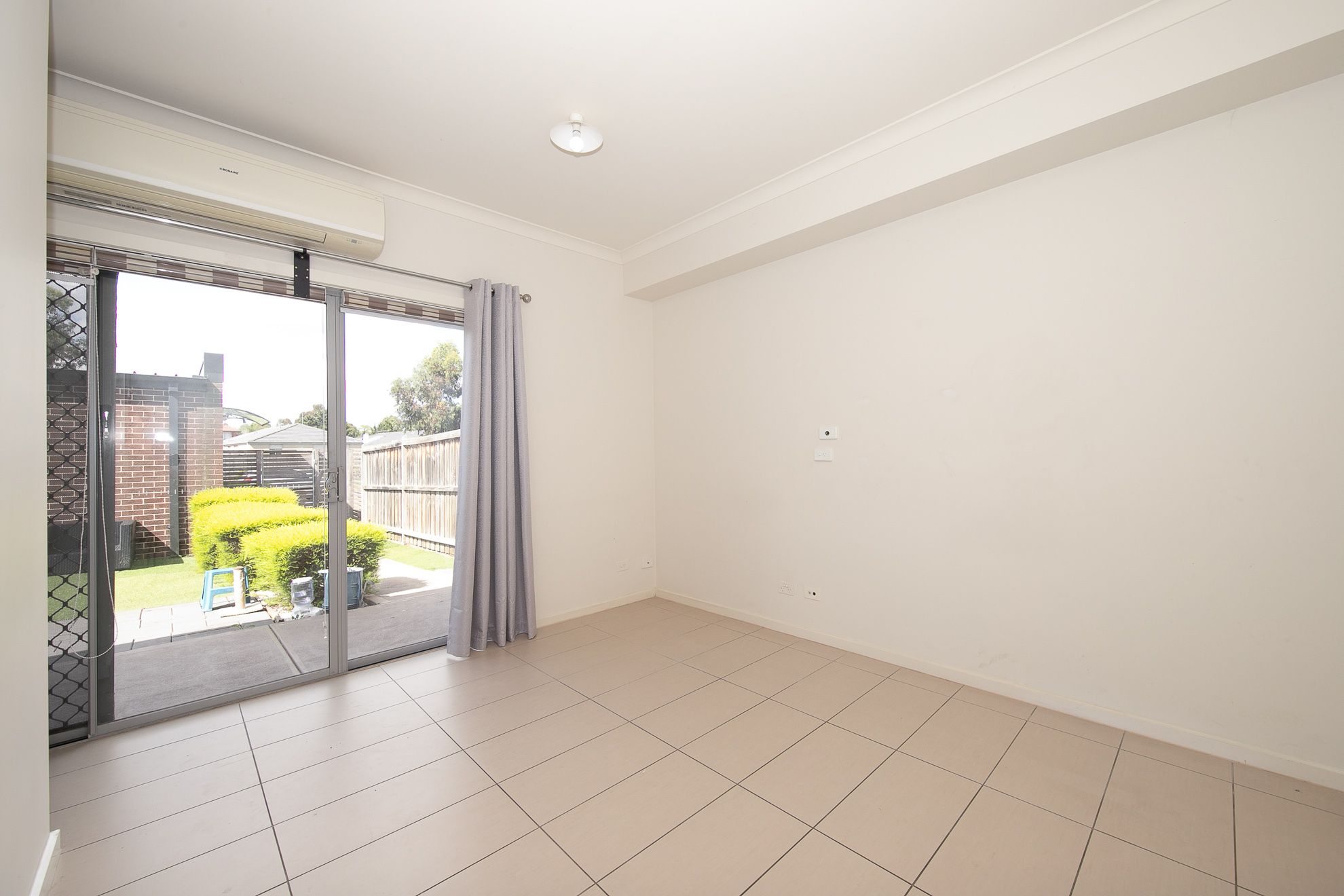 40 Sahi Crescent, Roxburgh Park, VIC 3064