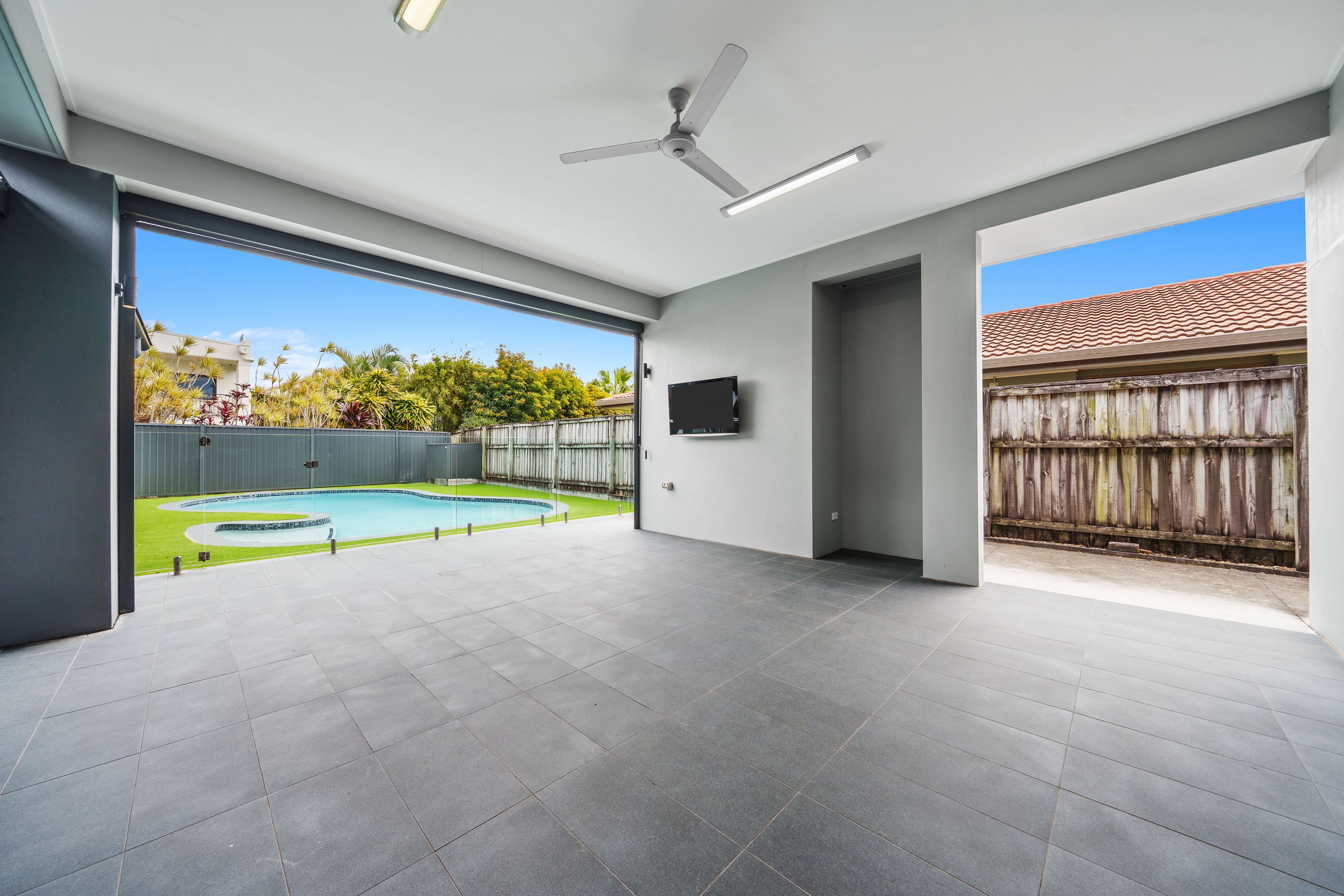 11 Jaguar Drive — photo 15 of 30
