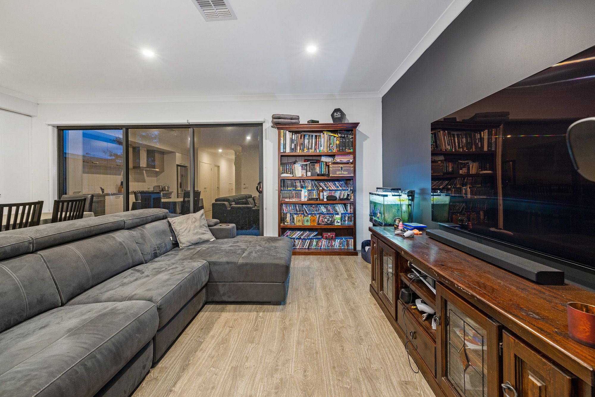 33 Wedgebill Circuit, Werribee, VIC 3030