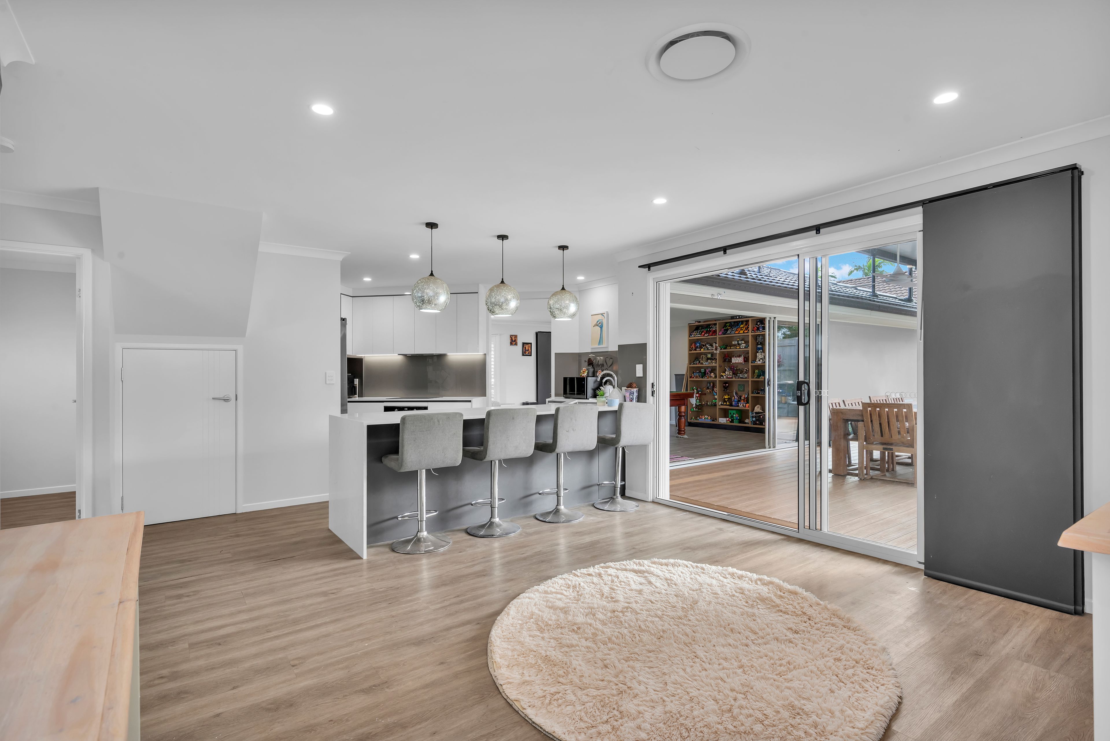 7 Murdoch Court — photo 4 of 14