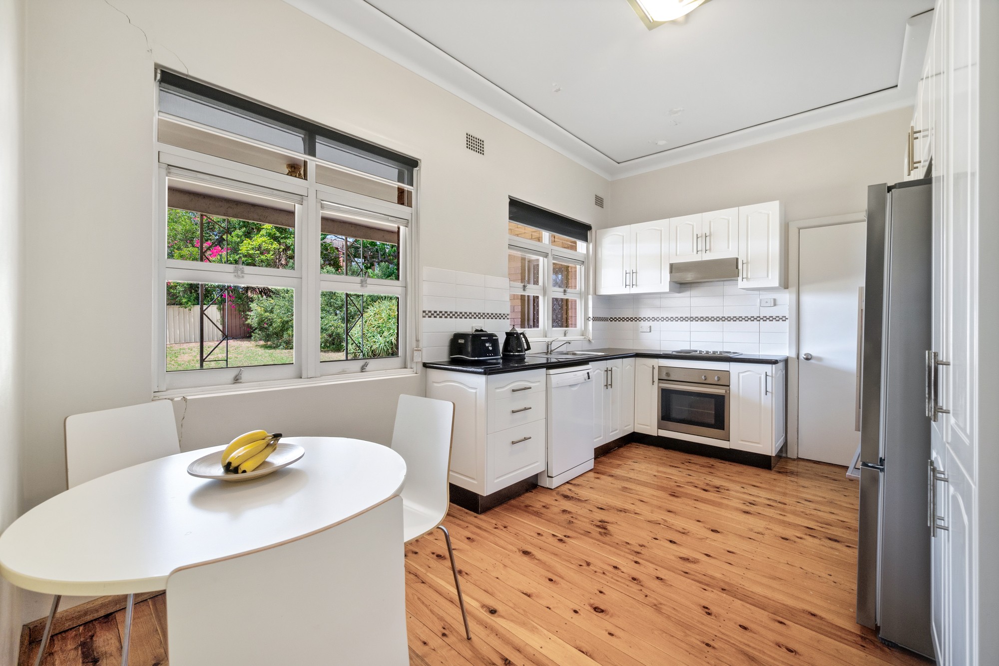 94 Canterbury Road, Glenfield, NSW 2167