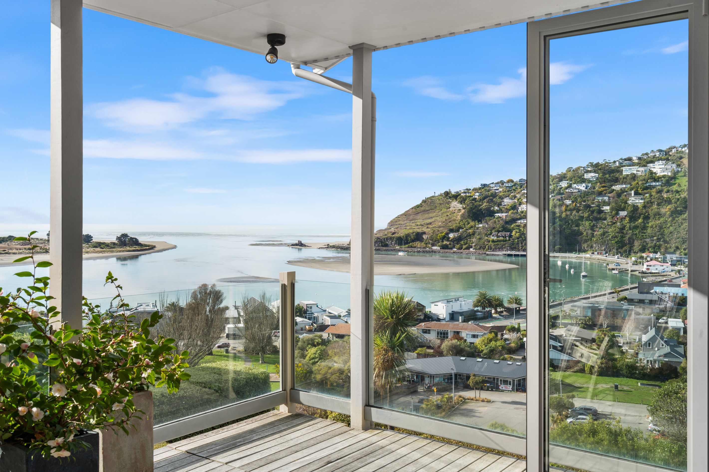 18 Cave Terrace, Redcliffs, Christchurch City