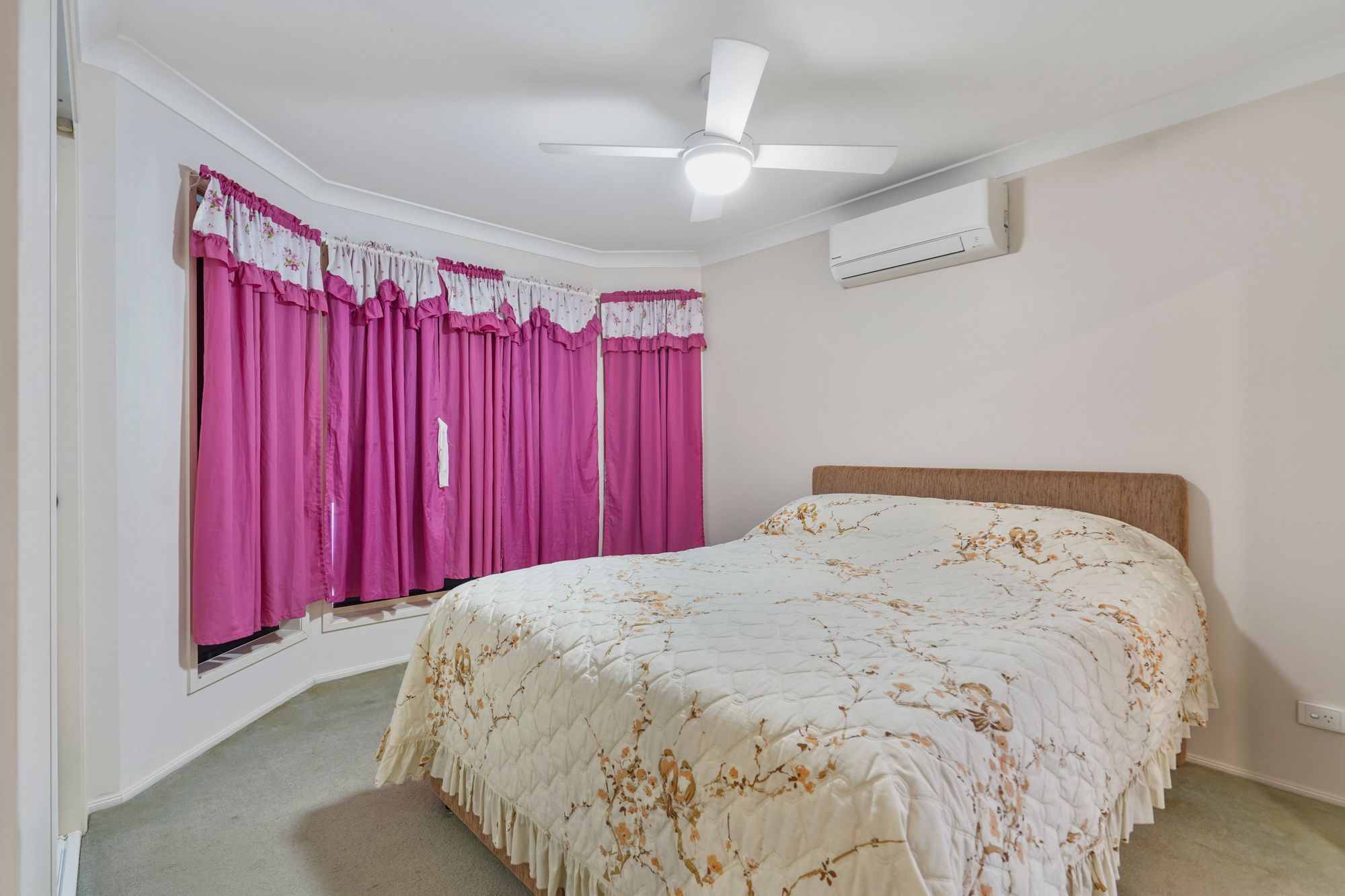 8 Muller Road — photo 7 of 20
