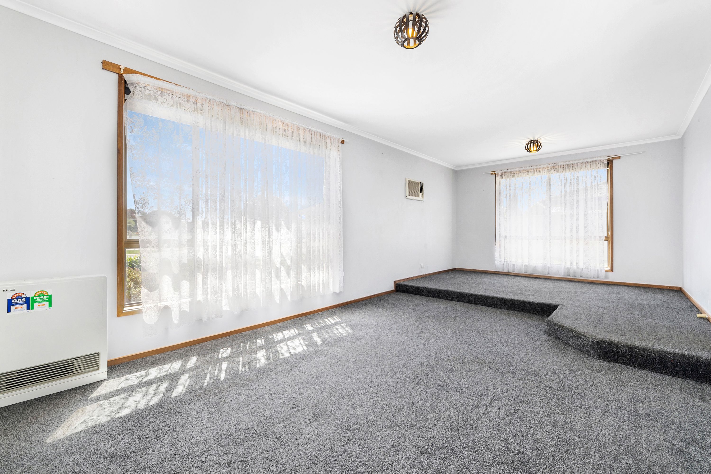 15 Iona Drive, Sebastopol, VIC 3356
