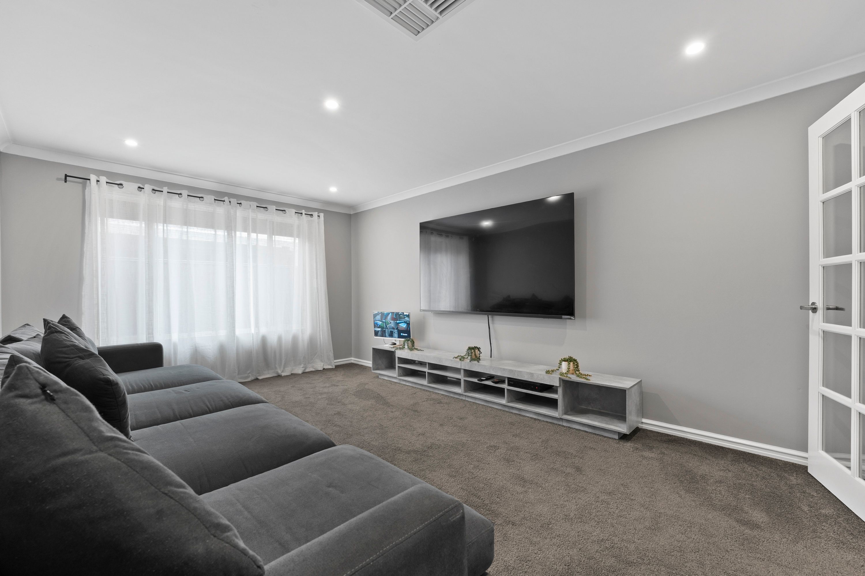 50 Camelot Street — photo 10 of 30