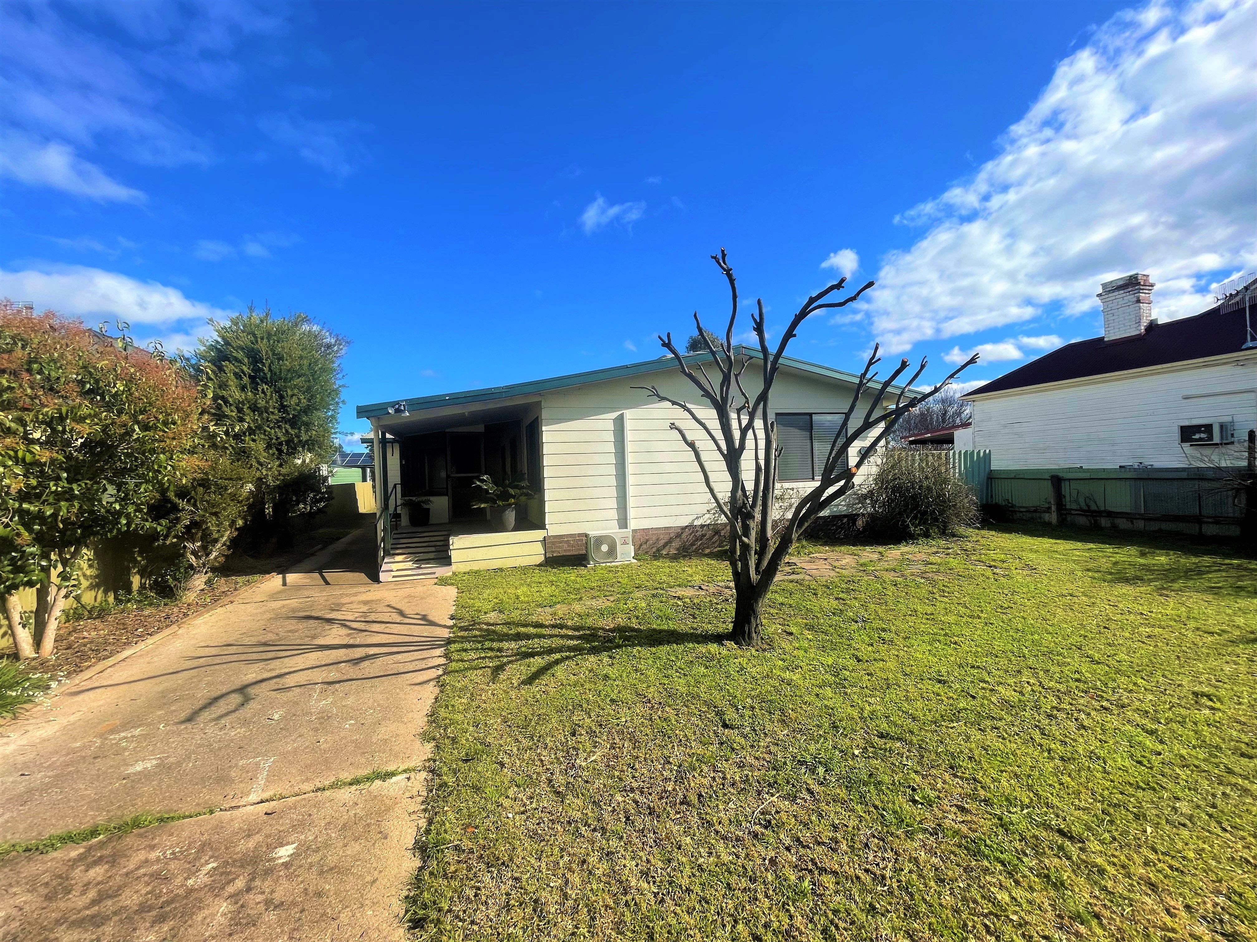 26 Clarke Street, Harden NSW 2587