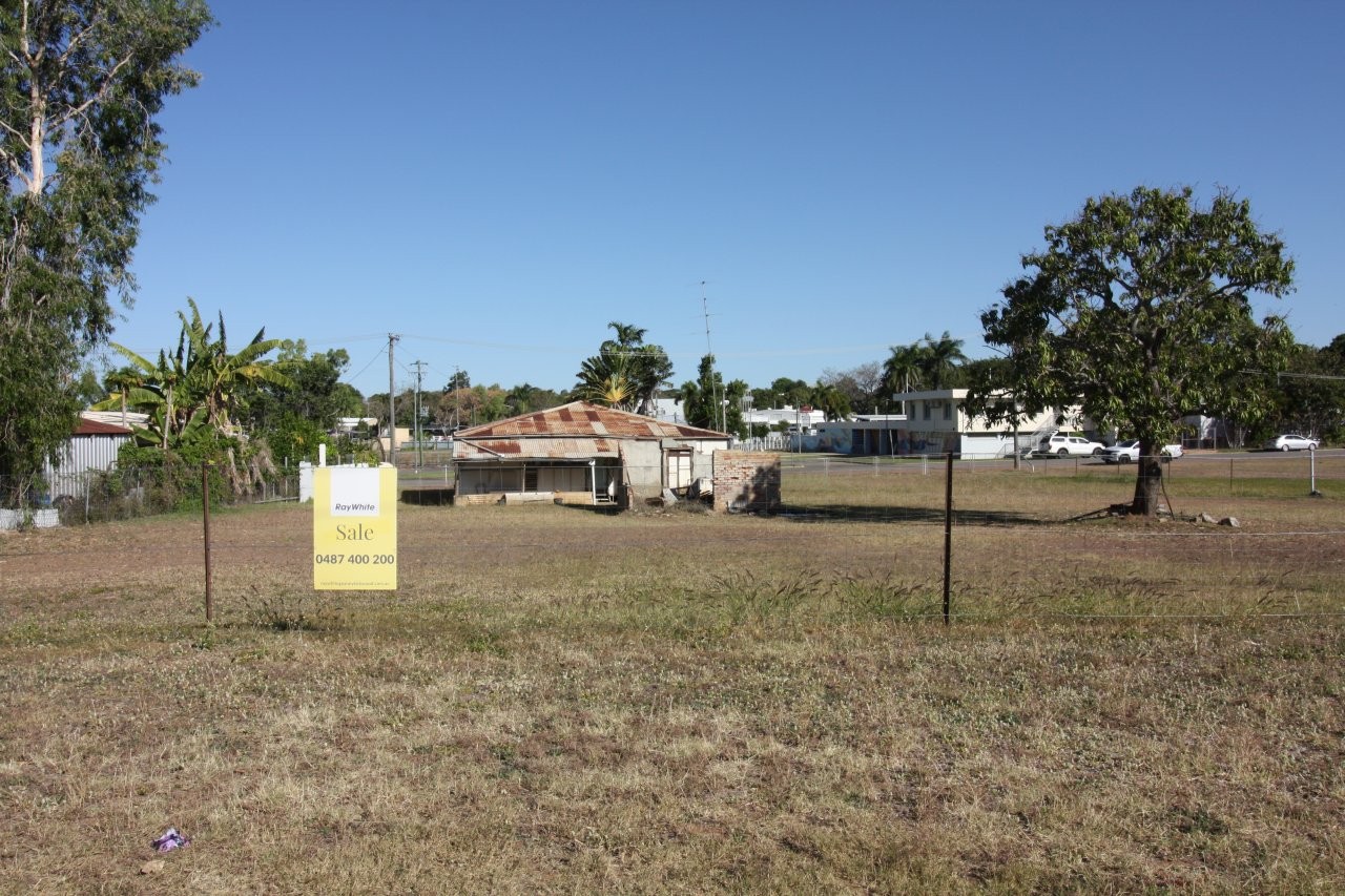 8 Plummer Street, Richmond Hill, QLD 4820