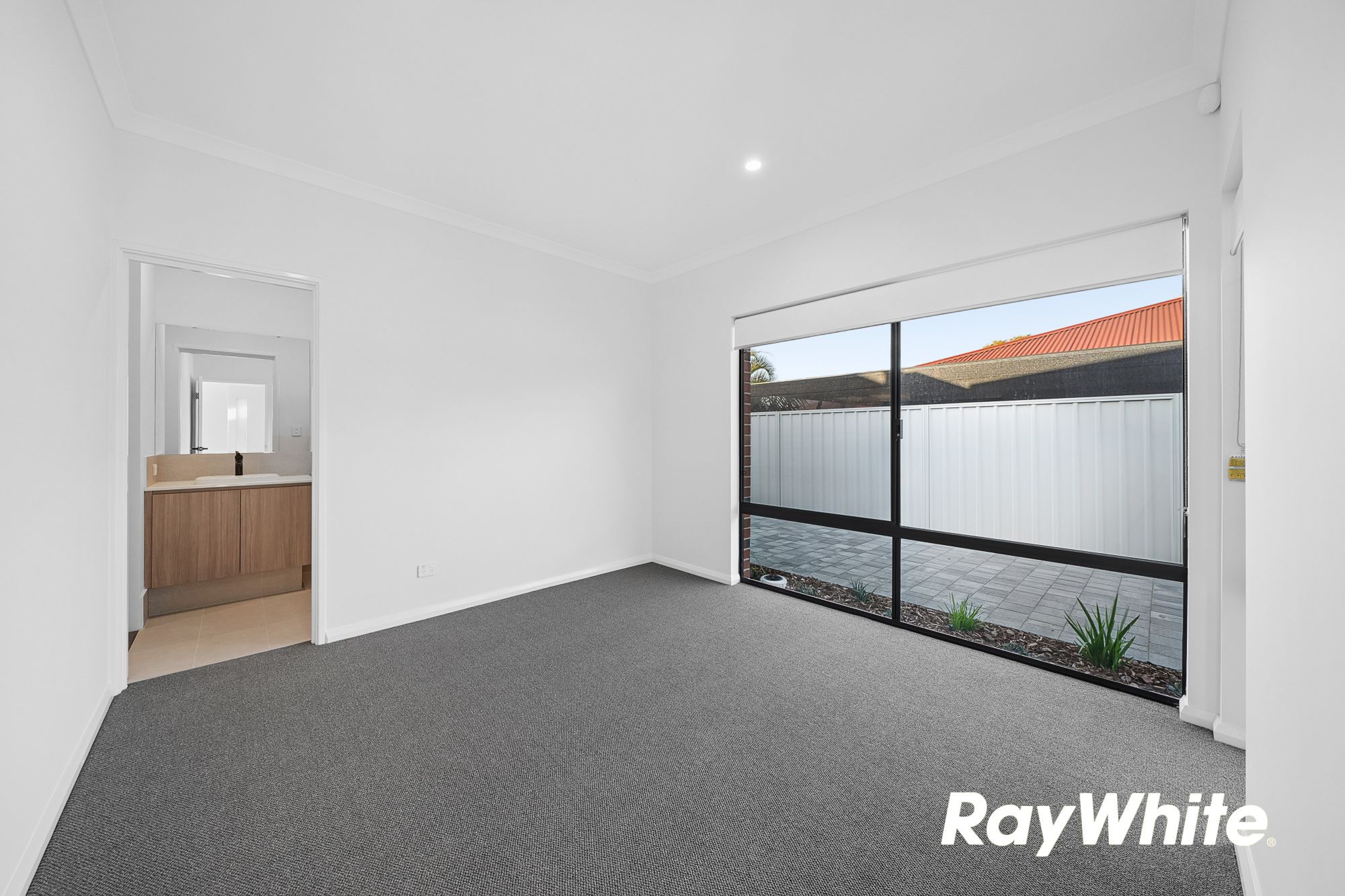 28C Scaddan Street — photo 24 of 30