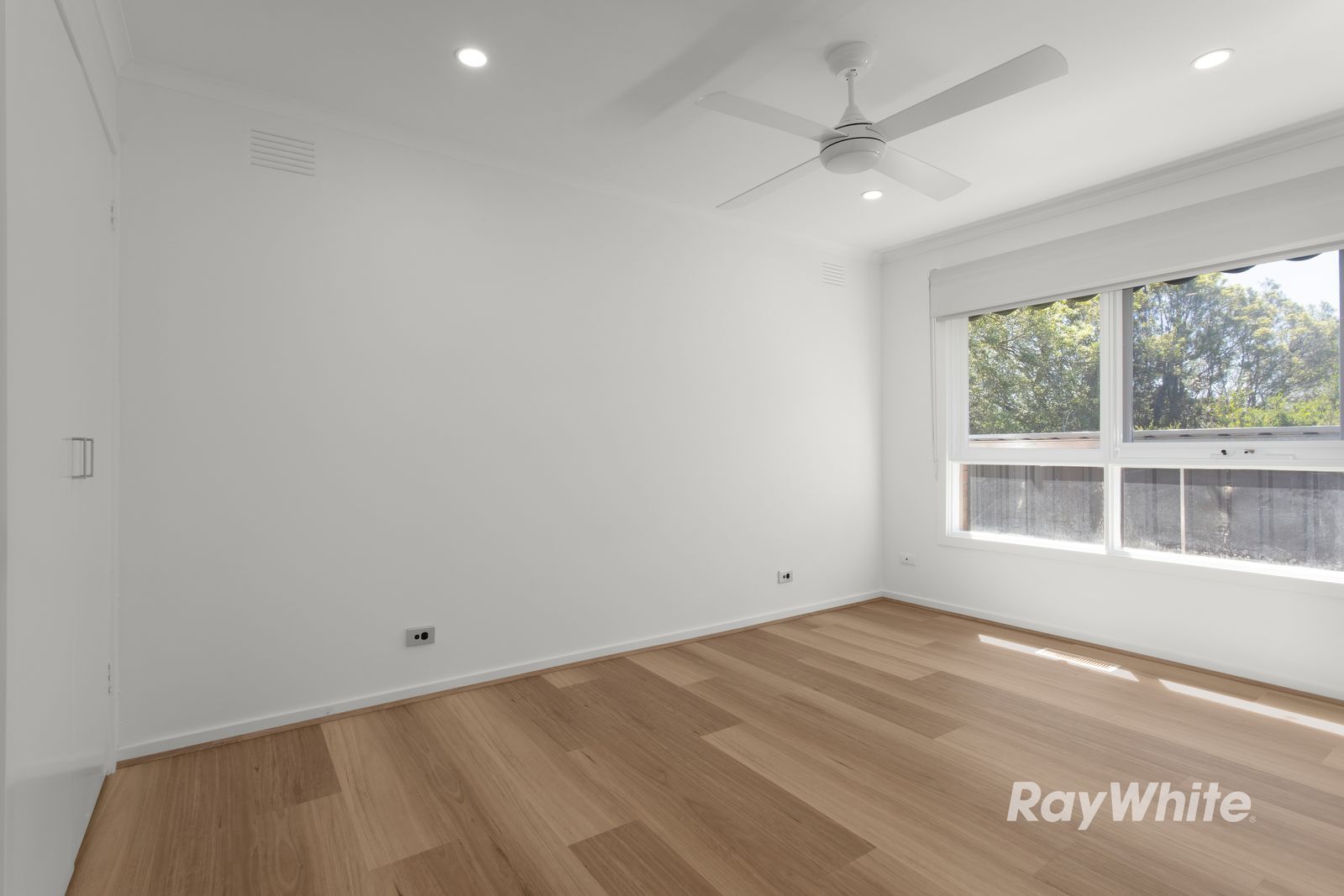 1/1-3 North Avenue — photo 5 of 7