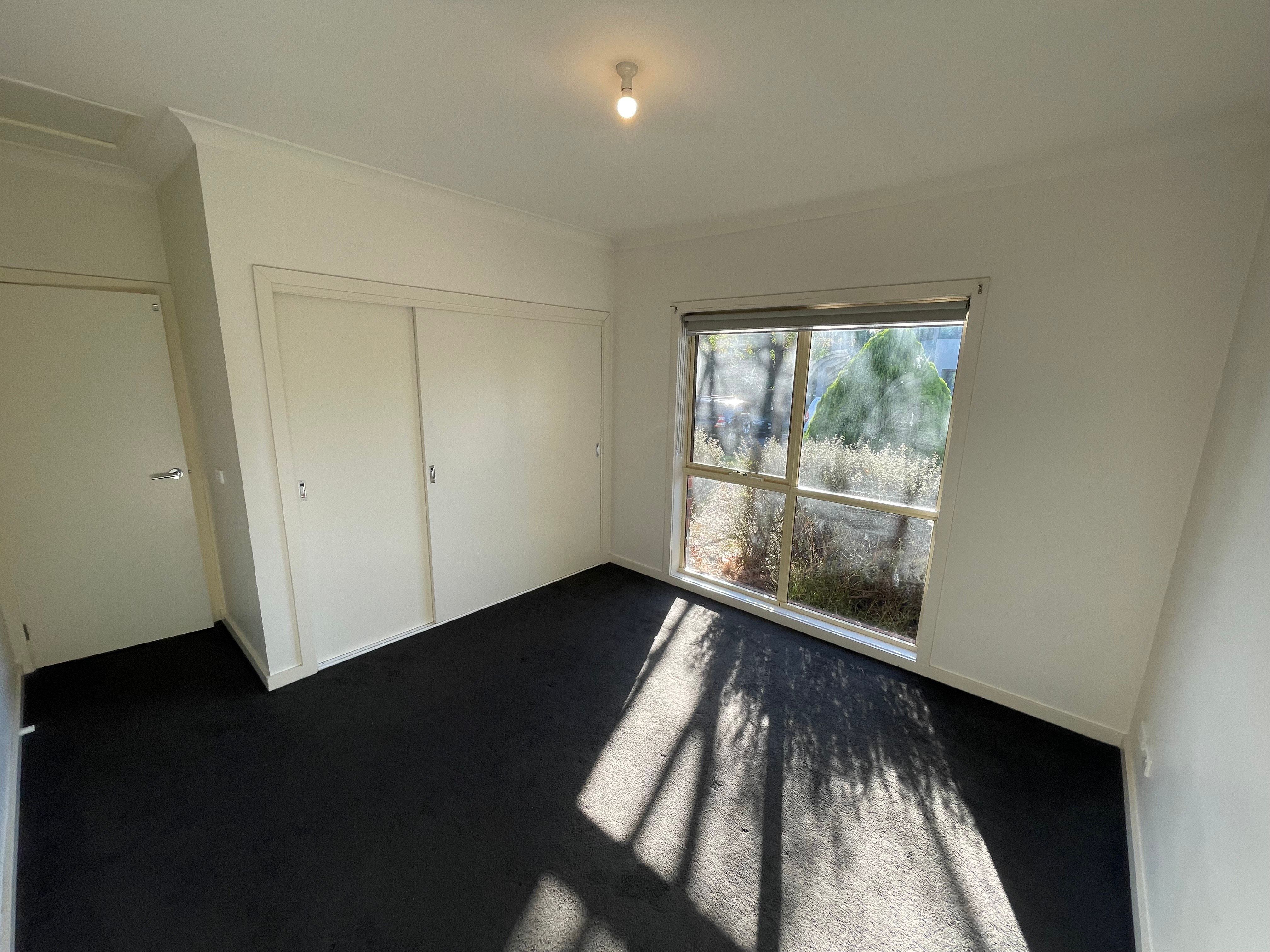1/5 Crevelli Street — photo 4 of 8