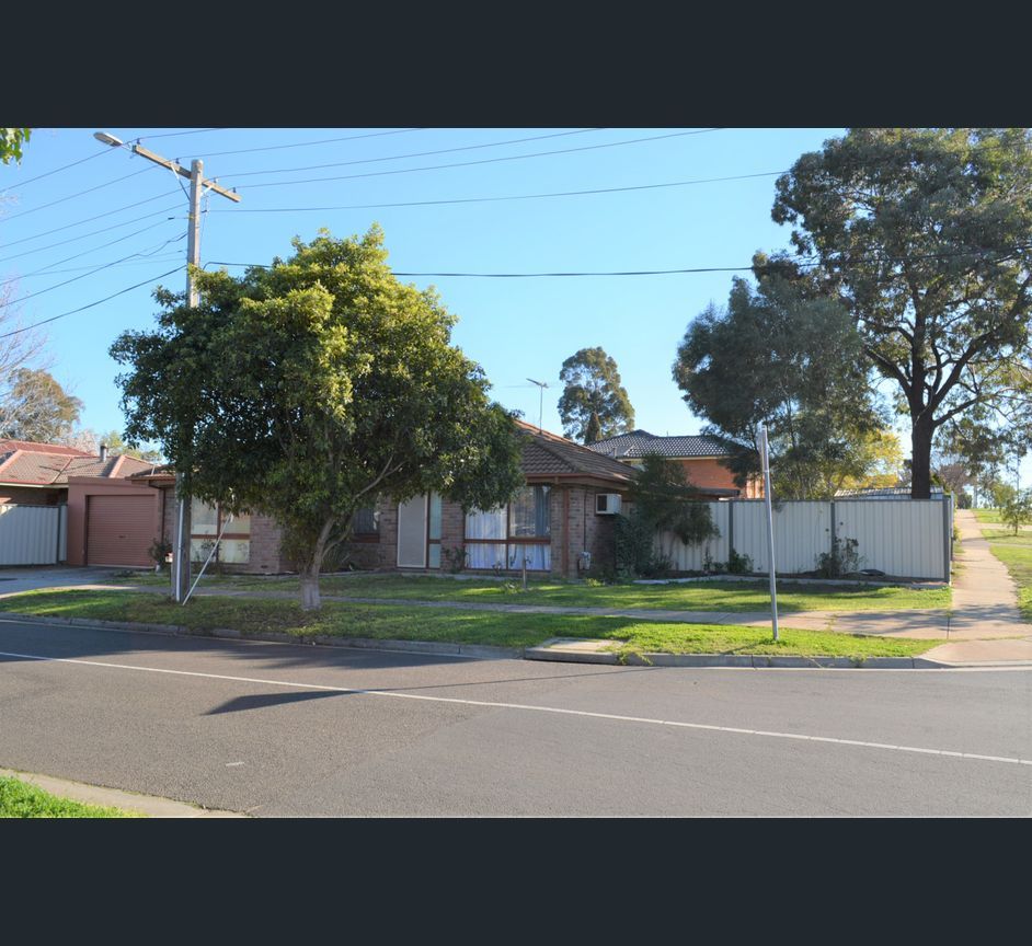 45 Barries Road, Melton, VIC 3337