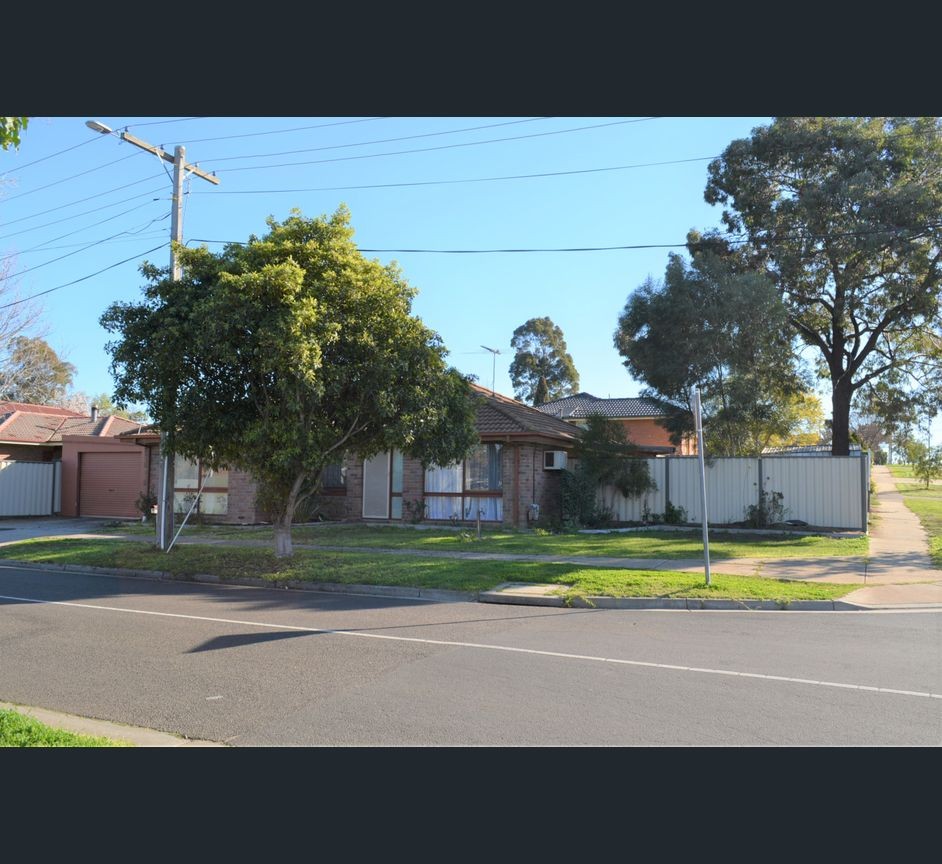 45 Barries Road, Melton, VIC 3337