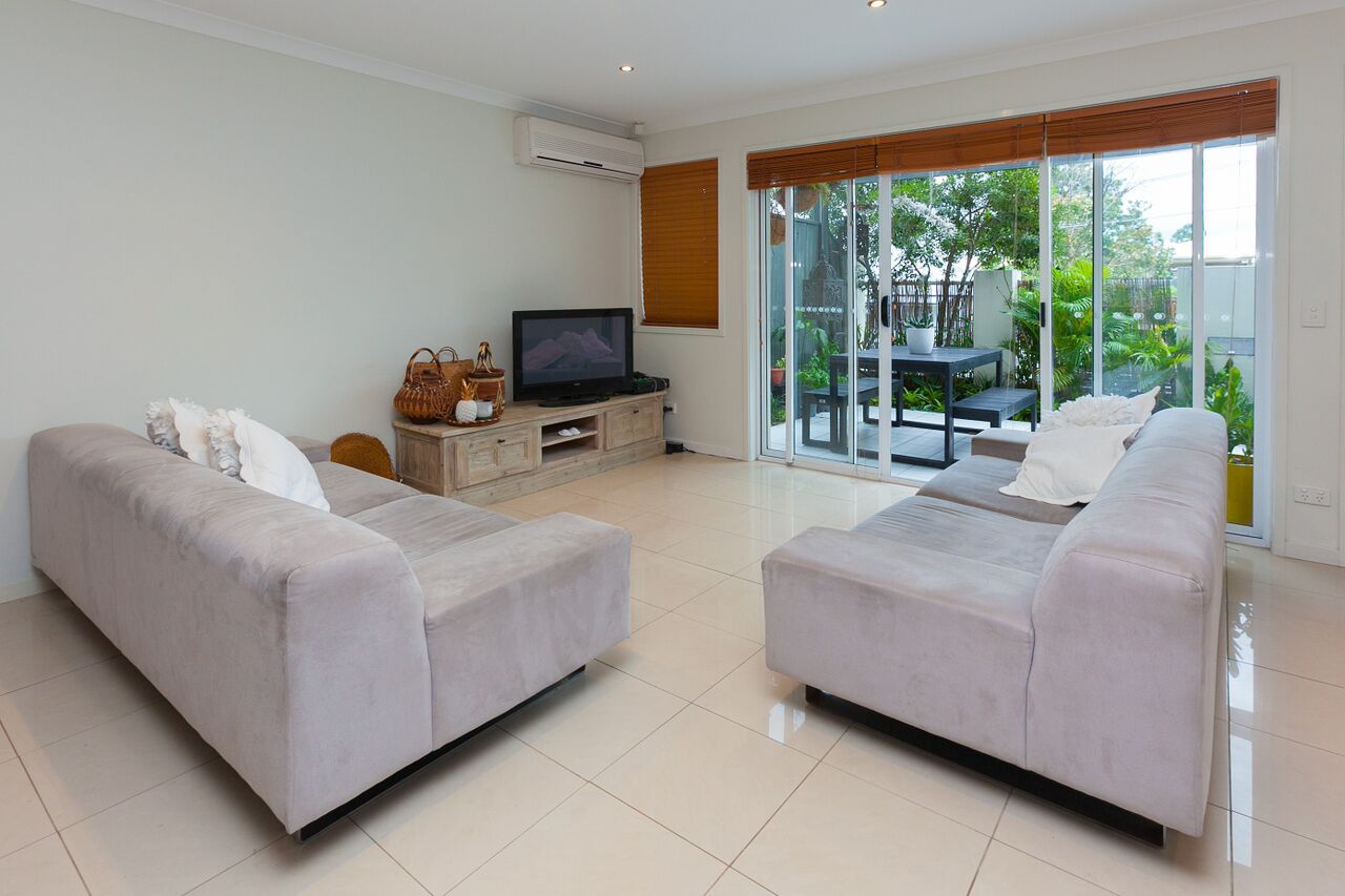 69 Molloy Road, Cannon Hill QLD 4170