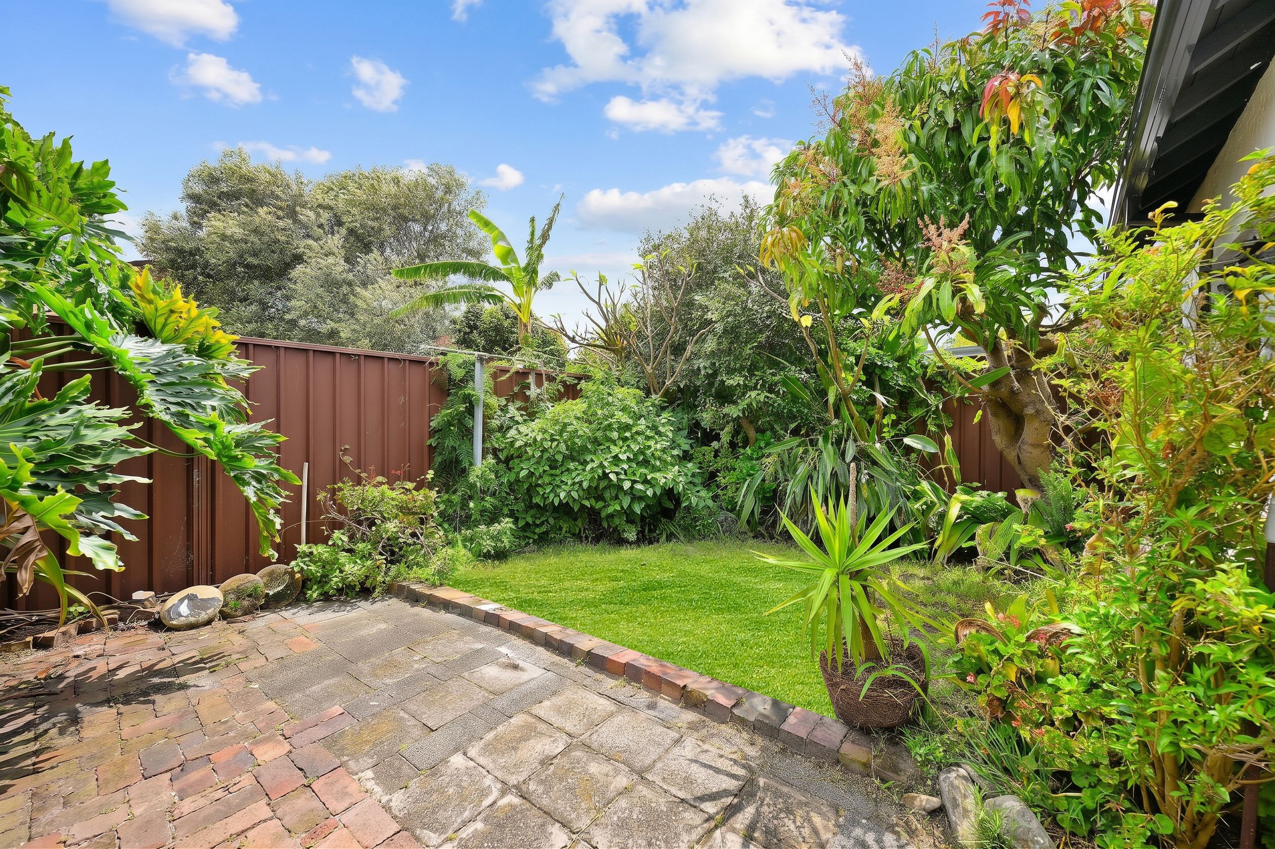 12 Boyce Road — photo 3 of 17