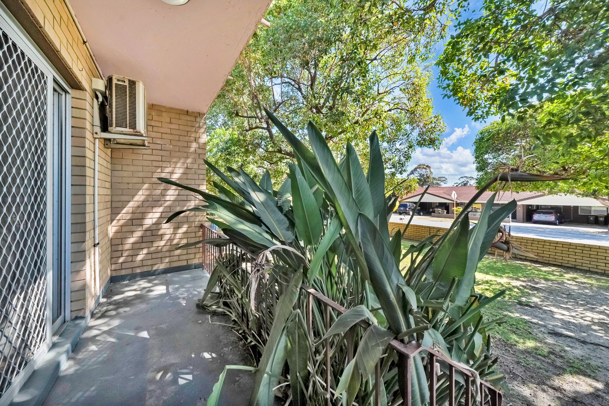 2/122 Albert Street — photo 11 of 13