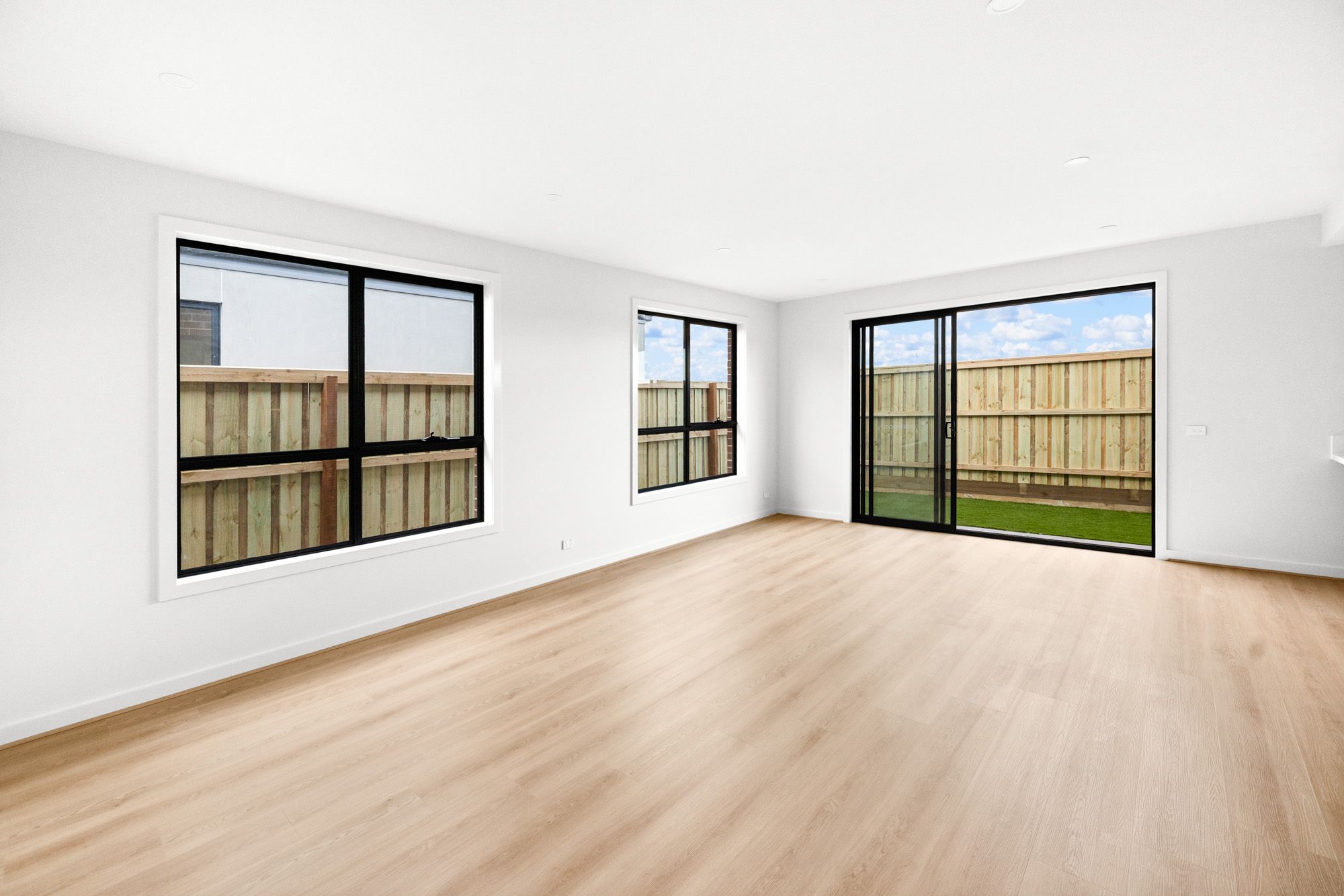 14 Gleam Street — photo 9 of 17