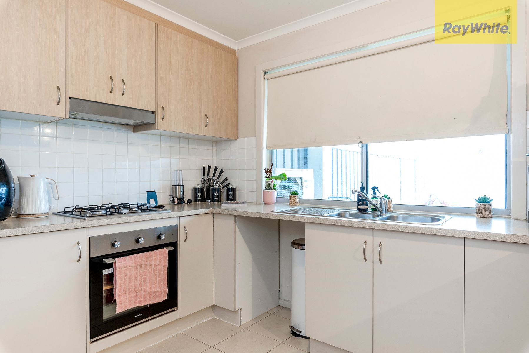 6 St Lawrence Avenue, Andrews Farm, SA 5114