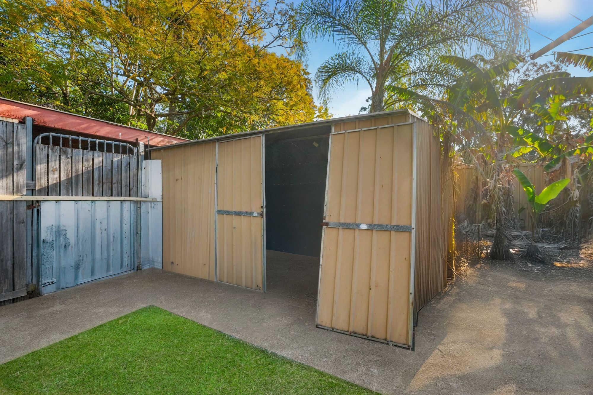 2 Sharon Drive — photo 15 of 20