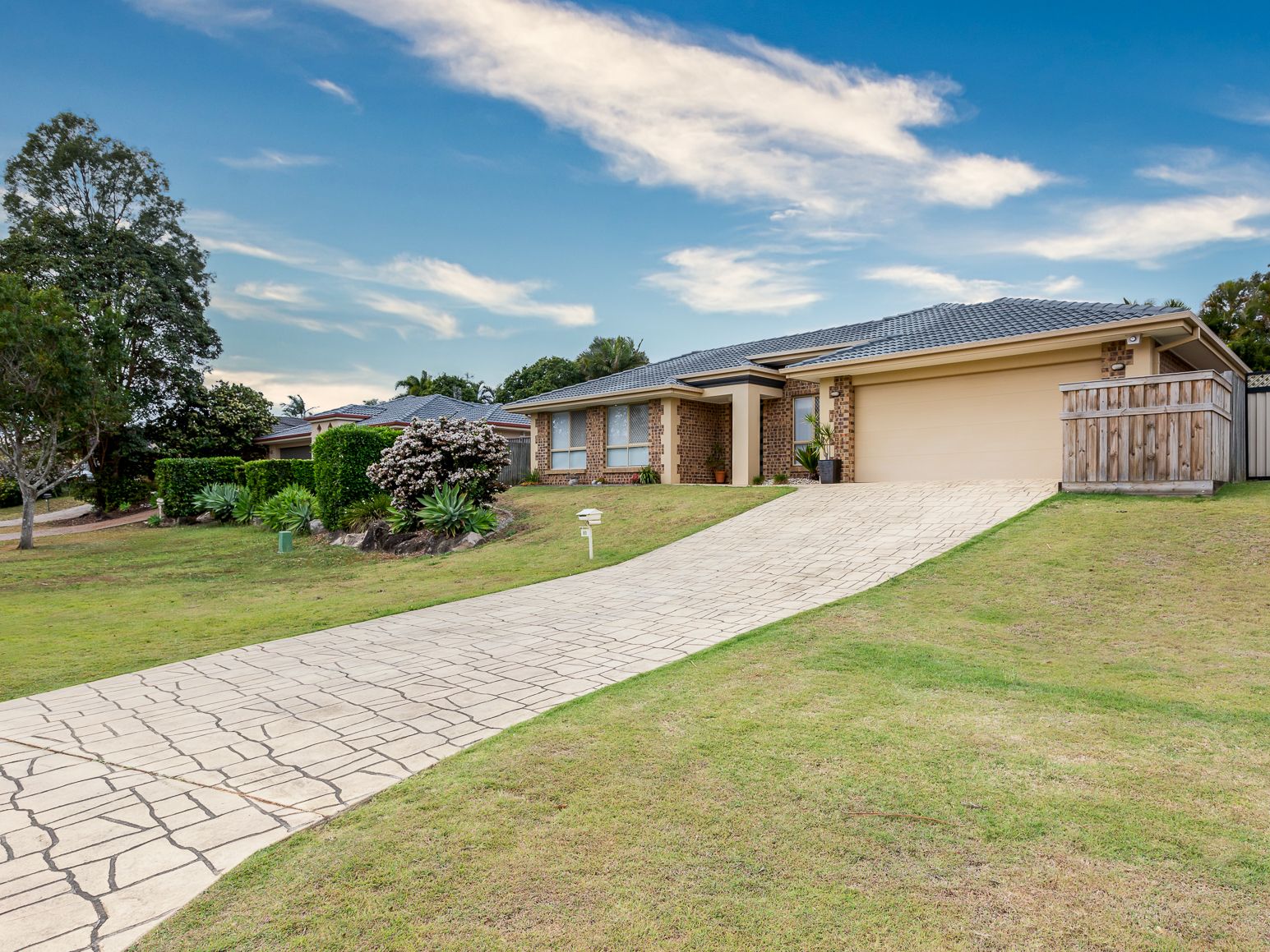 60 Graywillow Boulevard, Oxenford, QLD 4210