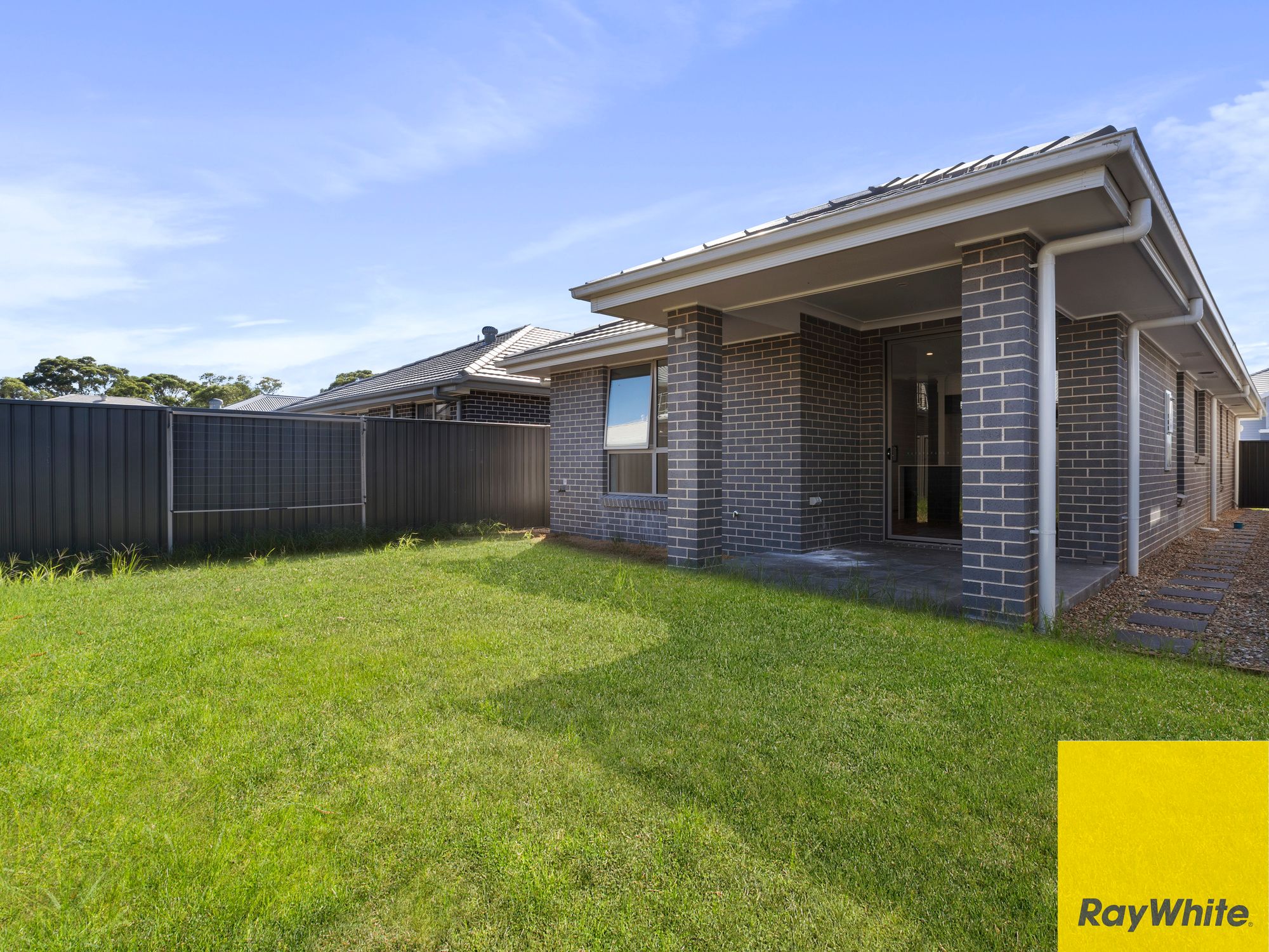12 Paling Street — photo 10 of 10