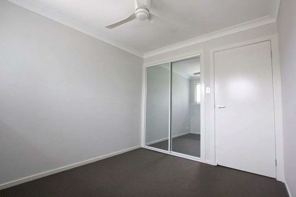 29 Kingsman Avenue — photo 3 of 9