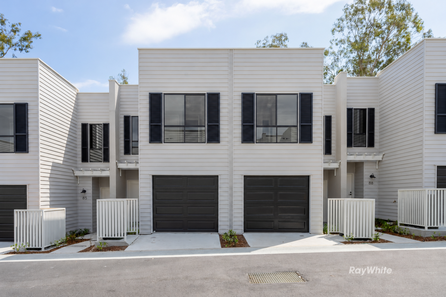 86/10 Astral Court — photo from Ray White Ipswich