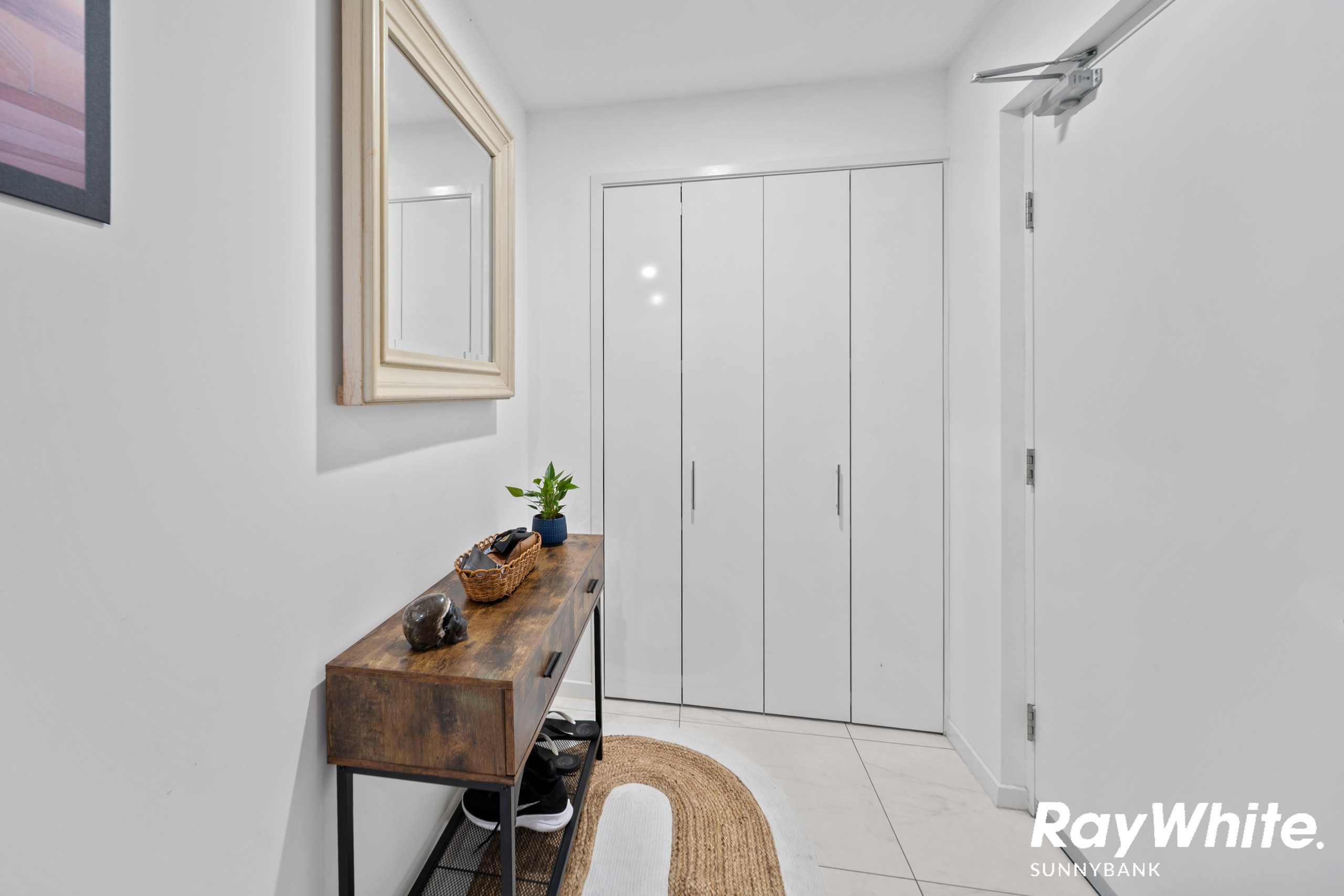 5/908 Logan Road, Holland Park West, QLD 4121