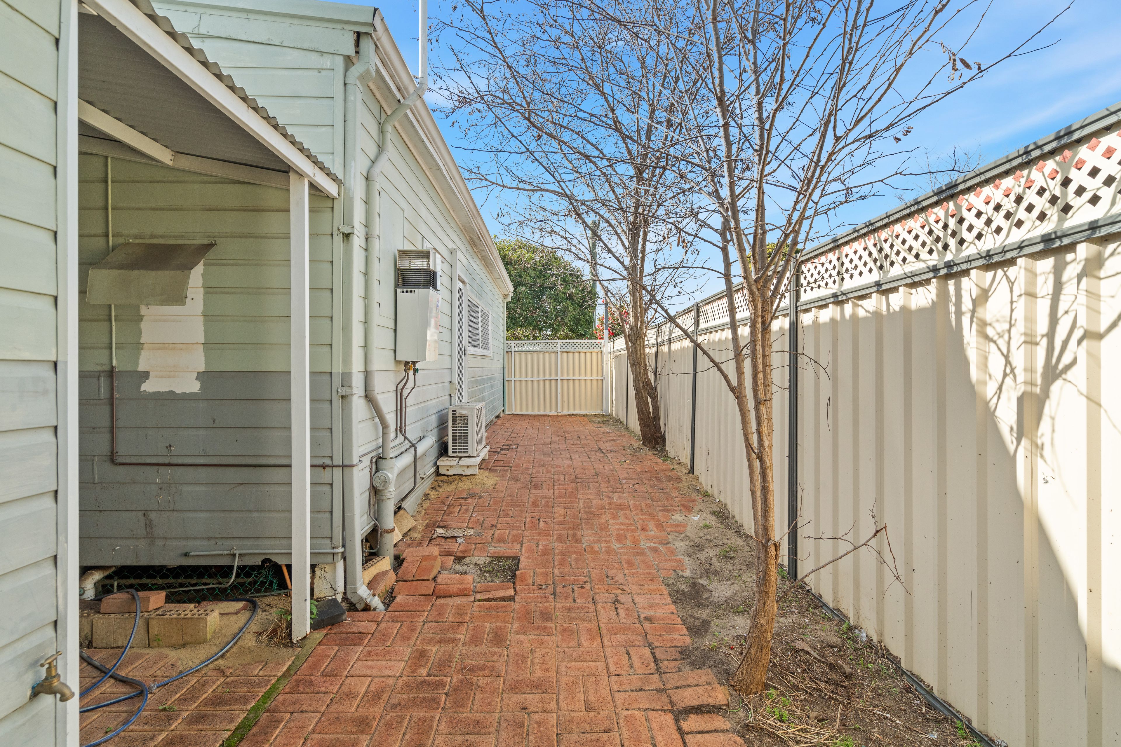 288 Robinson Avenue — photo 17 of 20