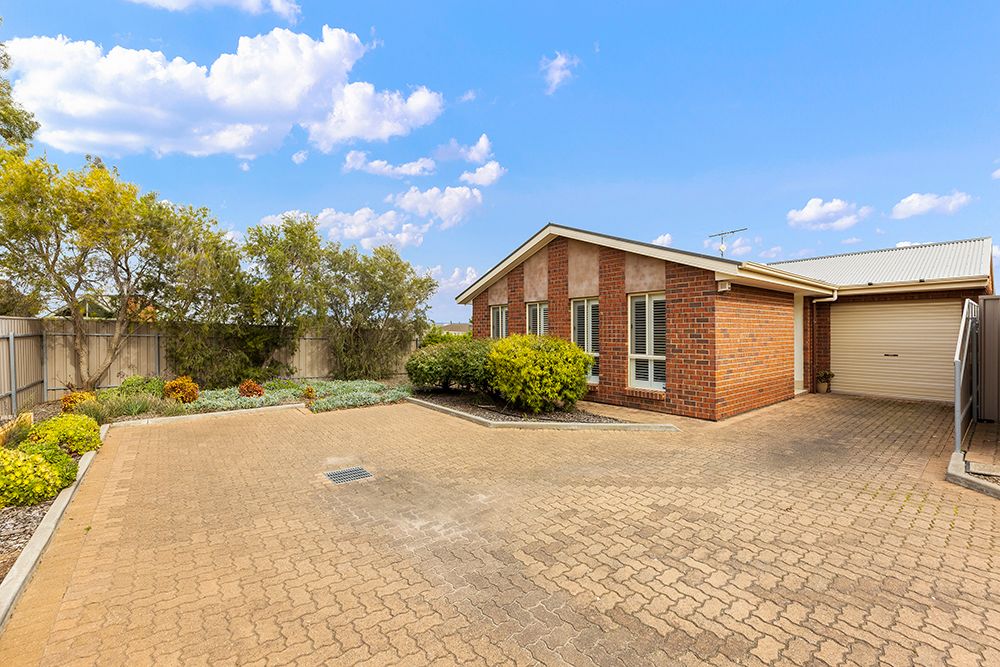 1/2 Olivier Terrace, Hallett Cove, SA 5158