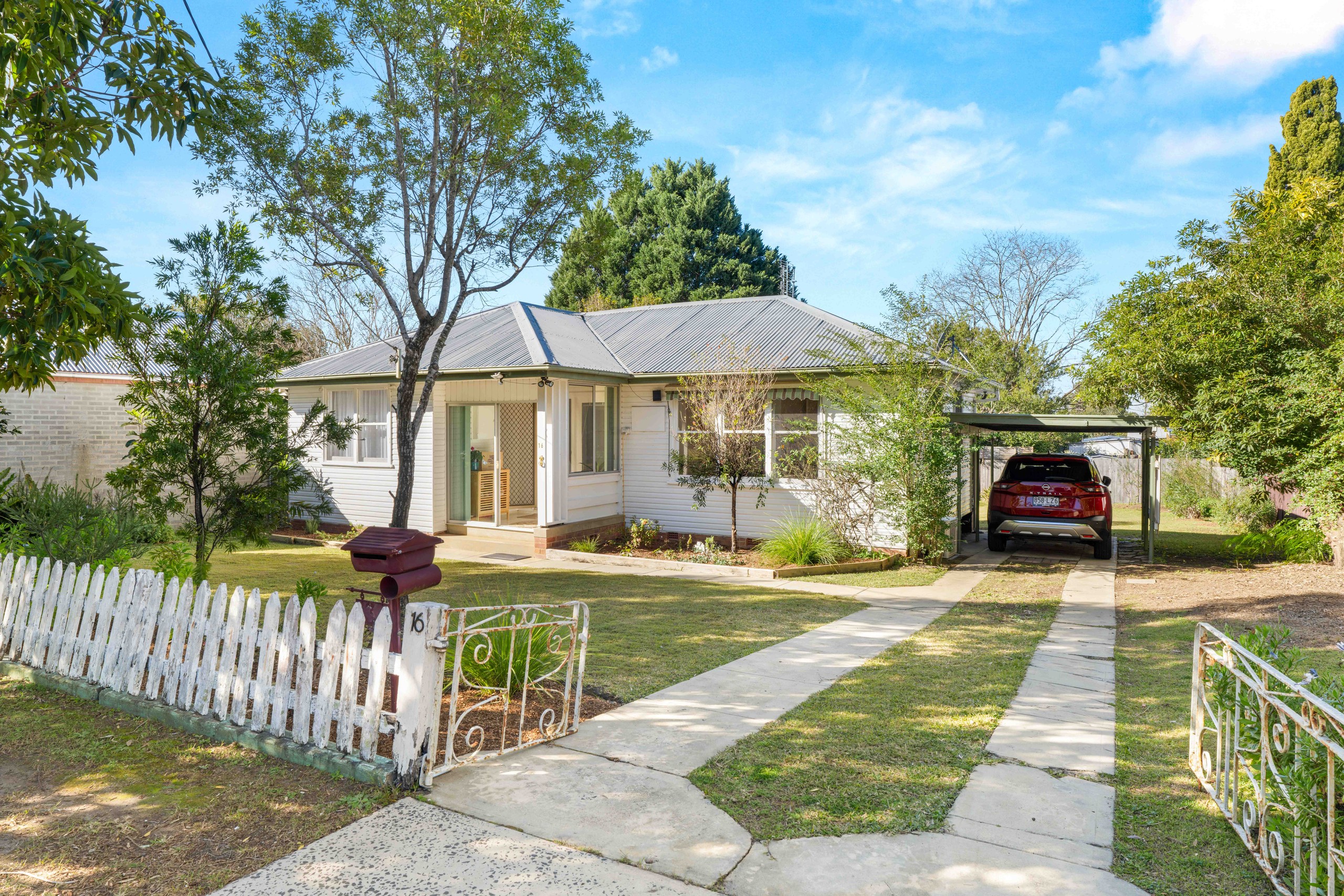16 West Street, Nowra, NSW 2541