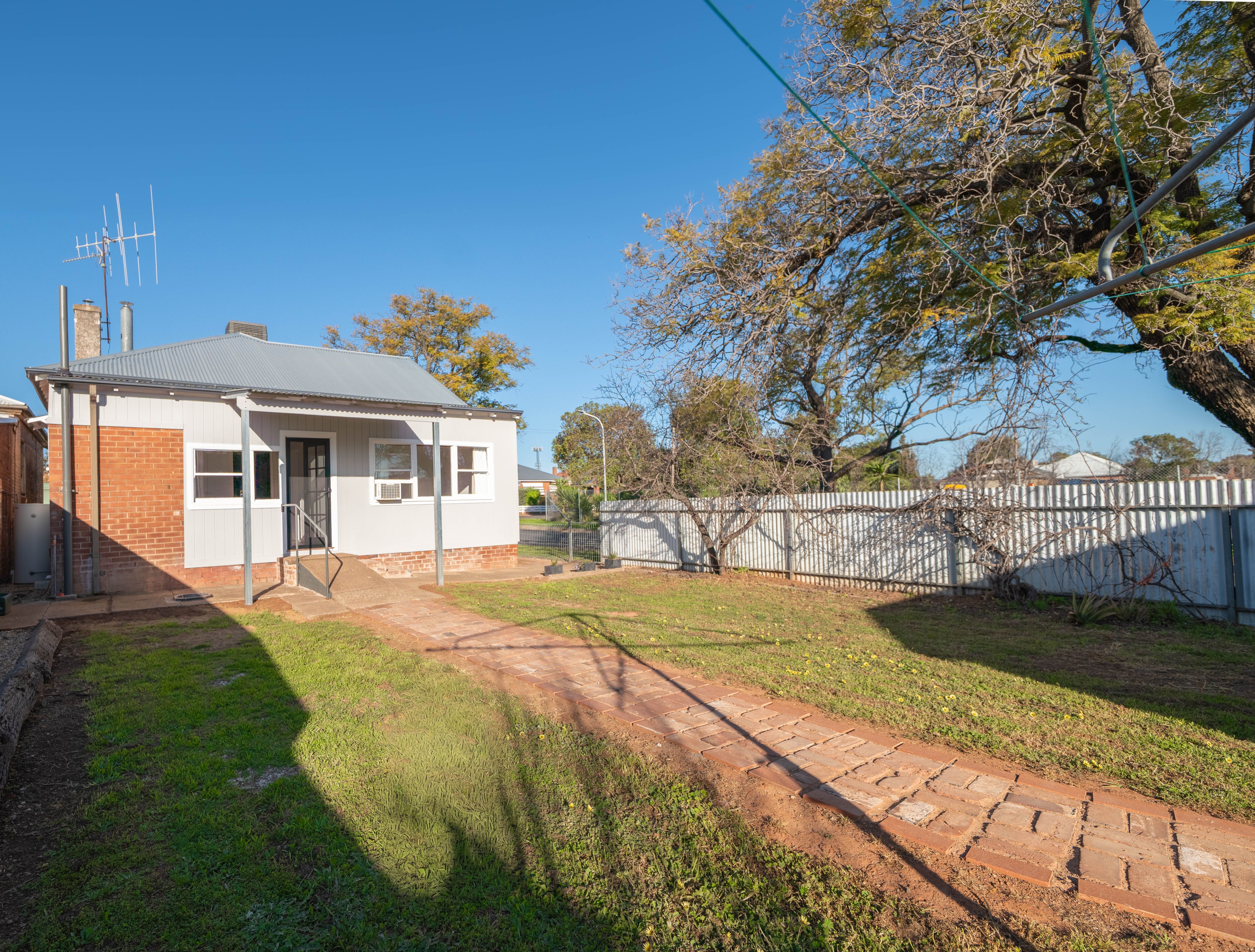 18 Phillip Street — photo 14 of 17