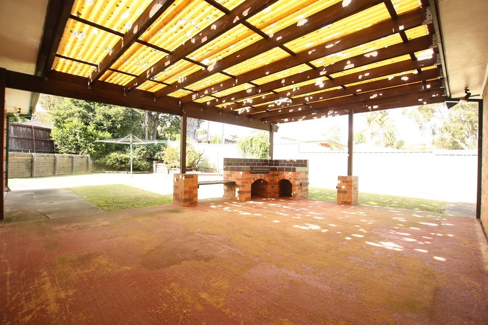 15 Jessica Place, Rosemeadow, NSW 2560