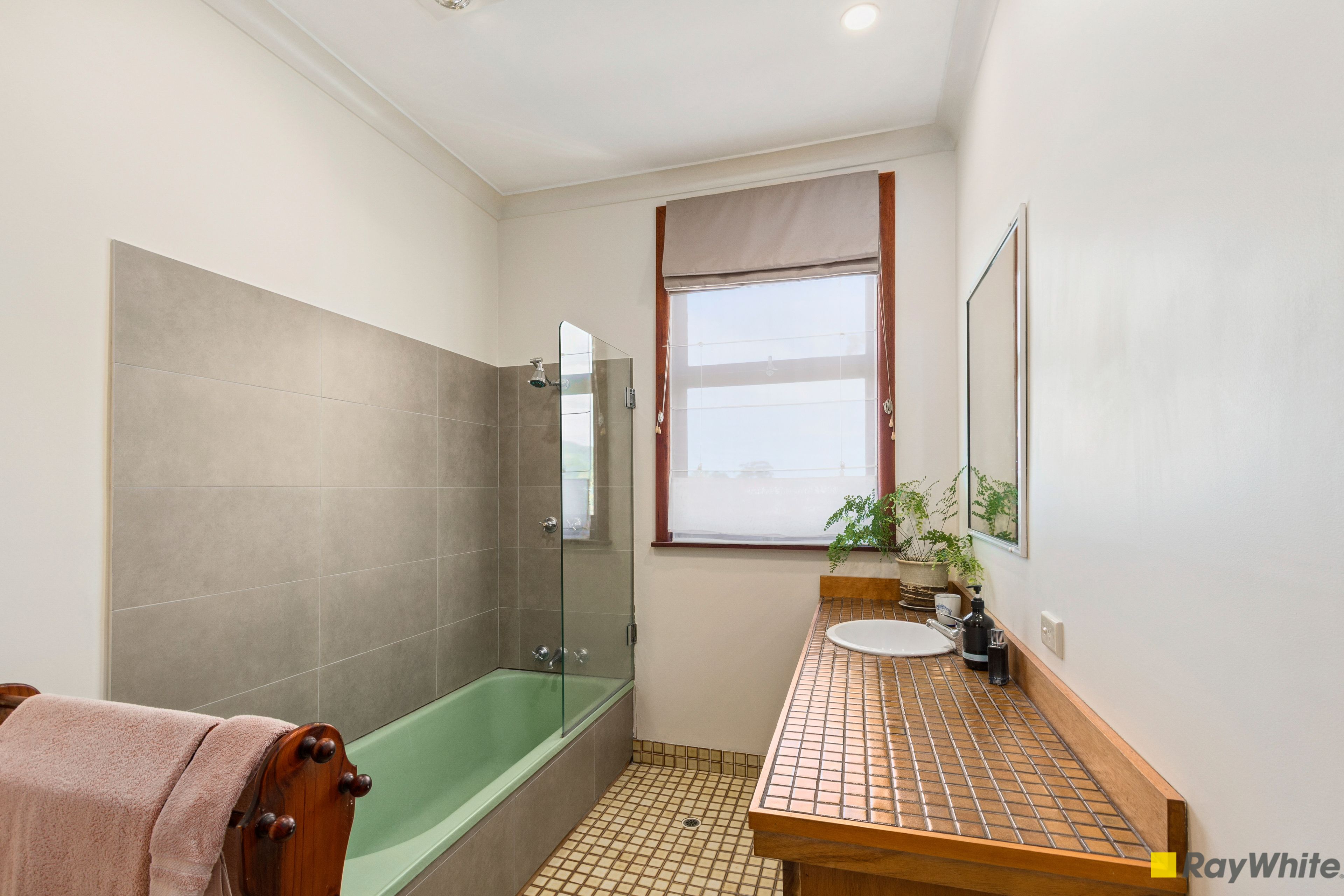 30 Hillcrest Avenue — photo 8 of 10