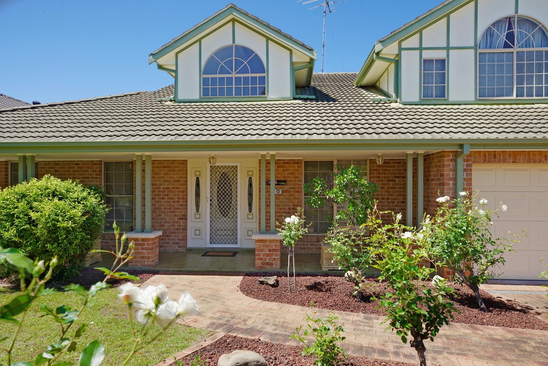 11 Duncan Close, Glenmore Park, NSW 2745