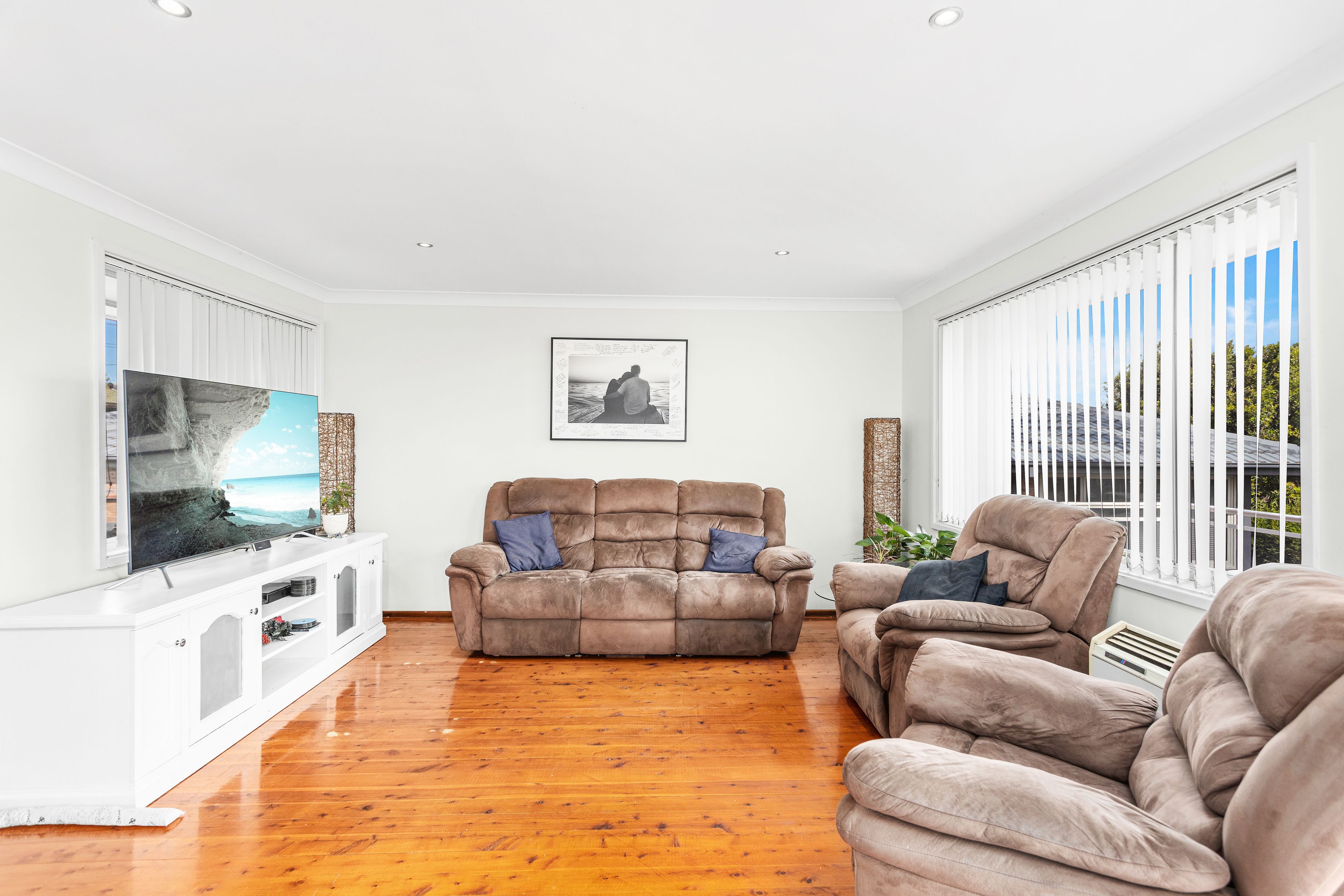 28 Shipton Crescent, Mount Warrigal, NSW 2528