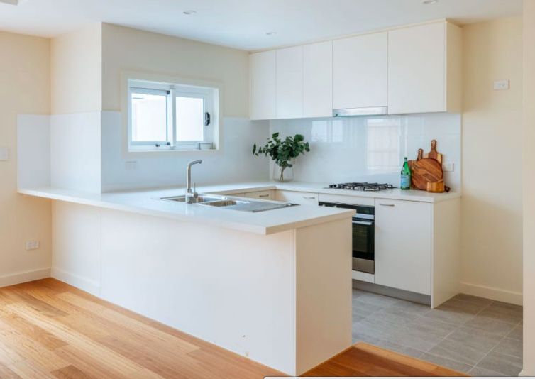 7 Chloe Circuit, NORWEST, NSW 2153