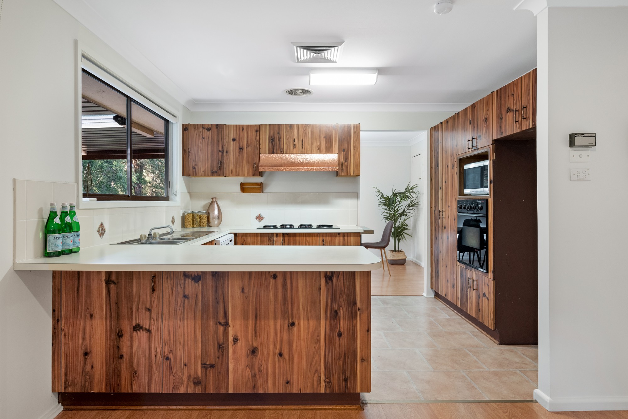 46 Kembla Crescent, RUSE, NSW 2560