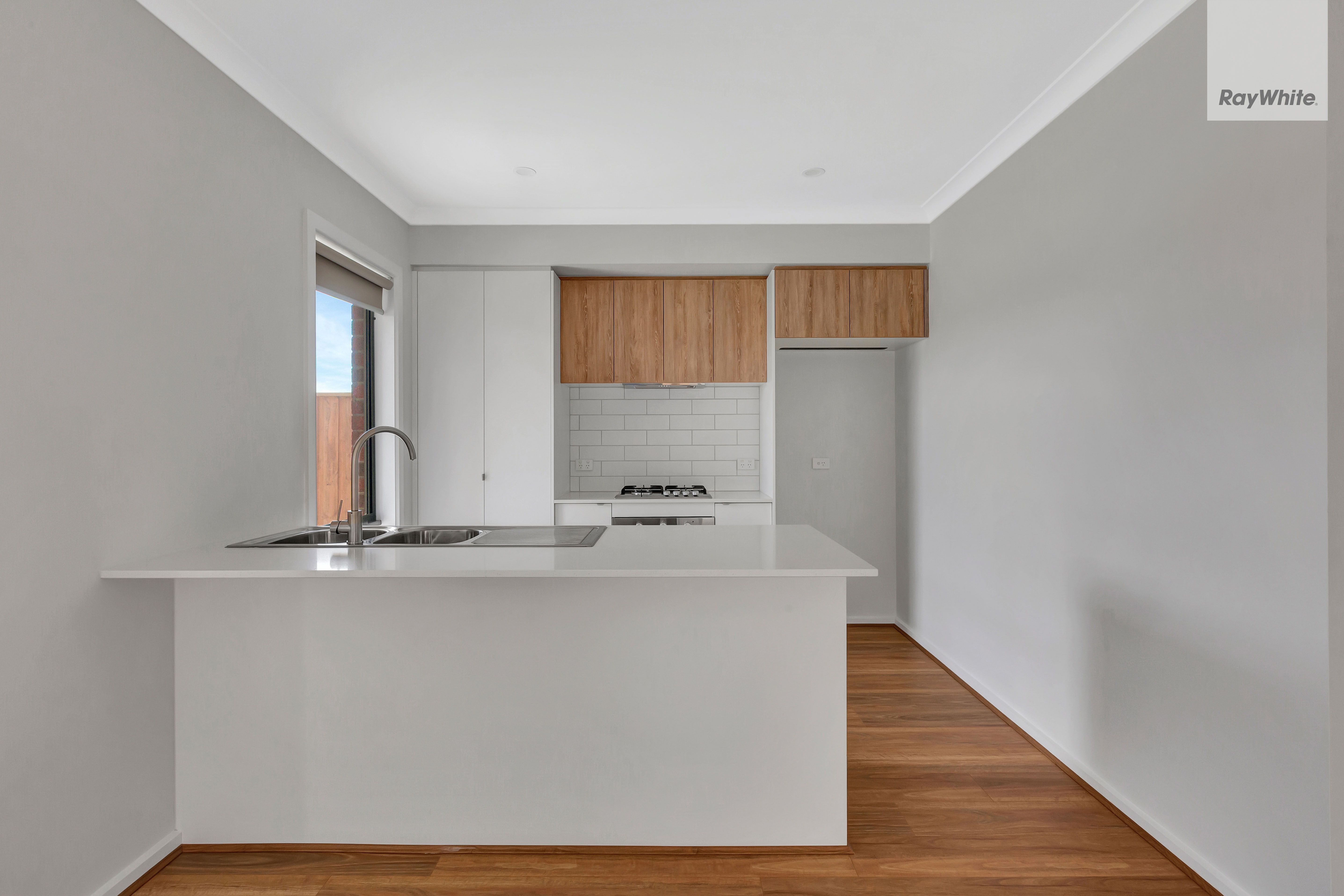 44 Mallaig Drive — photo 4 of 12